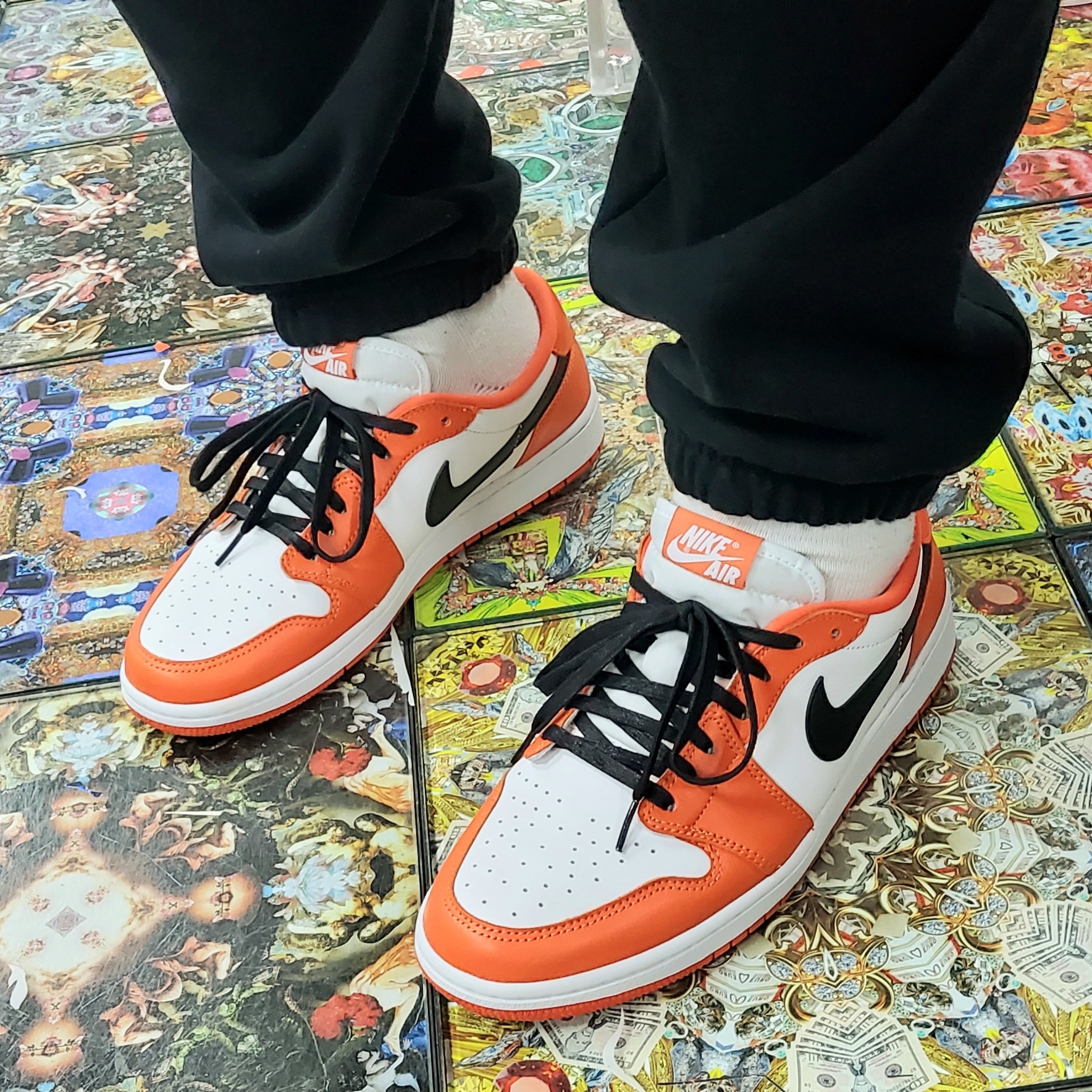 Jordan 1 Low OG Starfish 착용 스타일 - 3