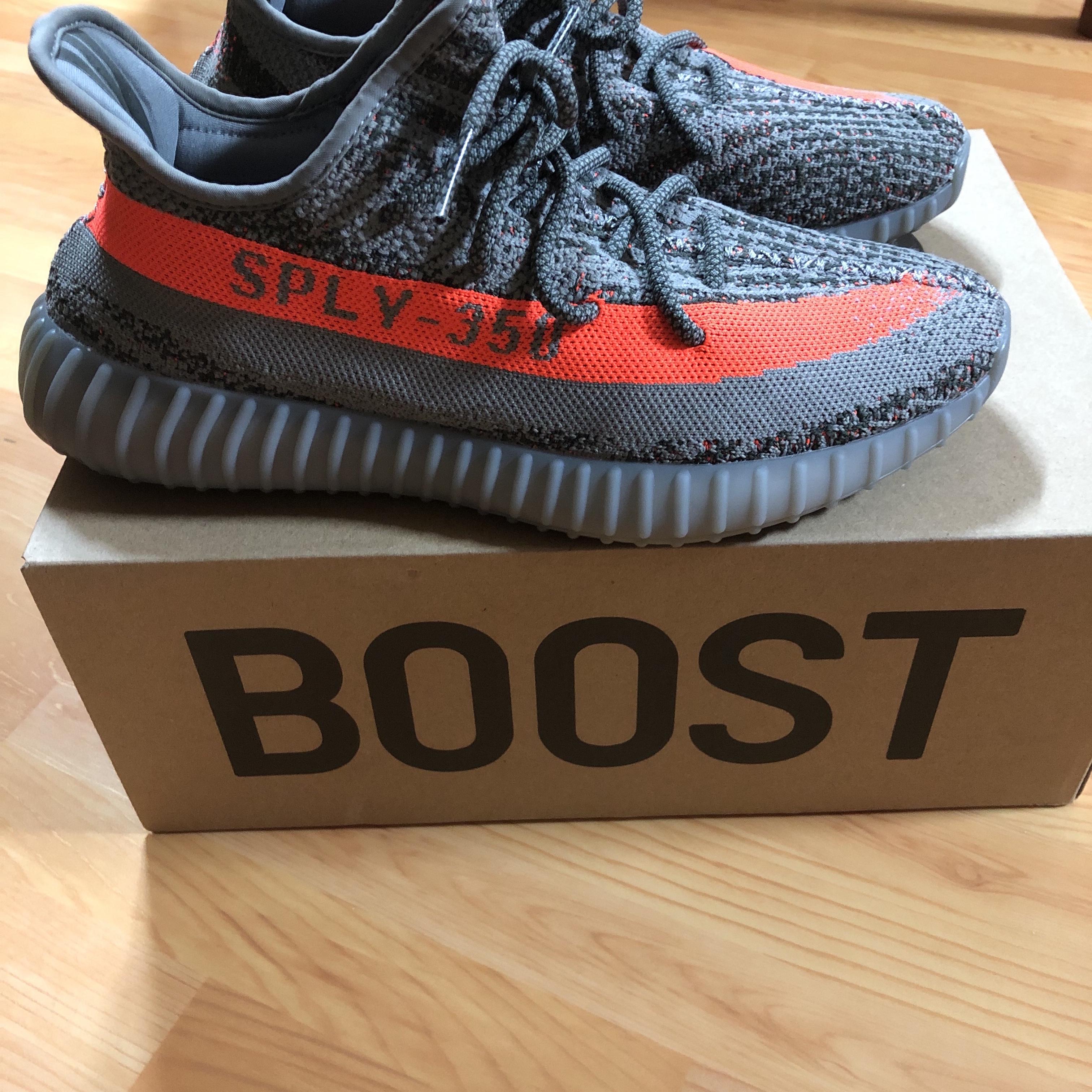 Adidas Yeezy Boost 350 V2 Beluga - Reflective 착용 스타일 - 2