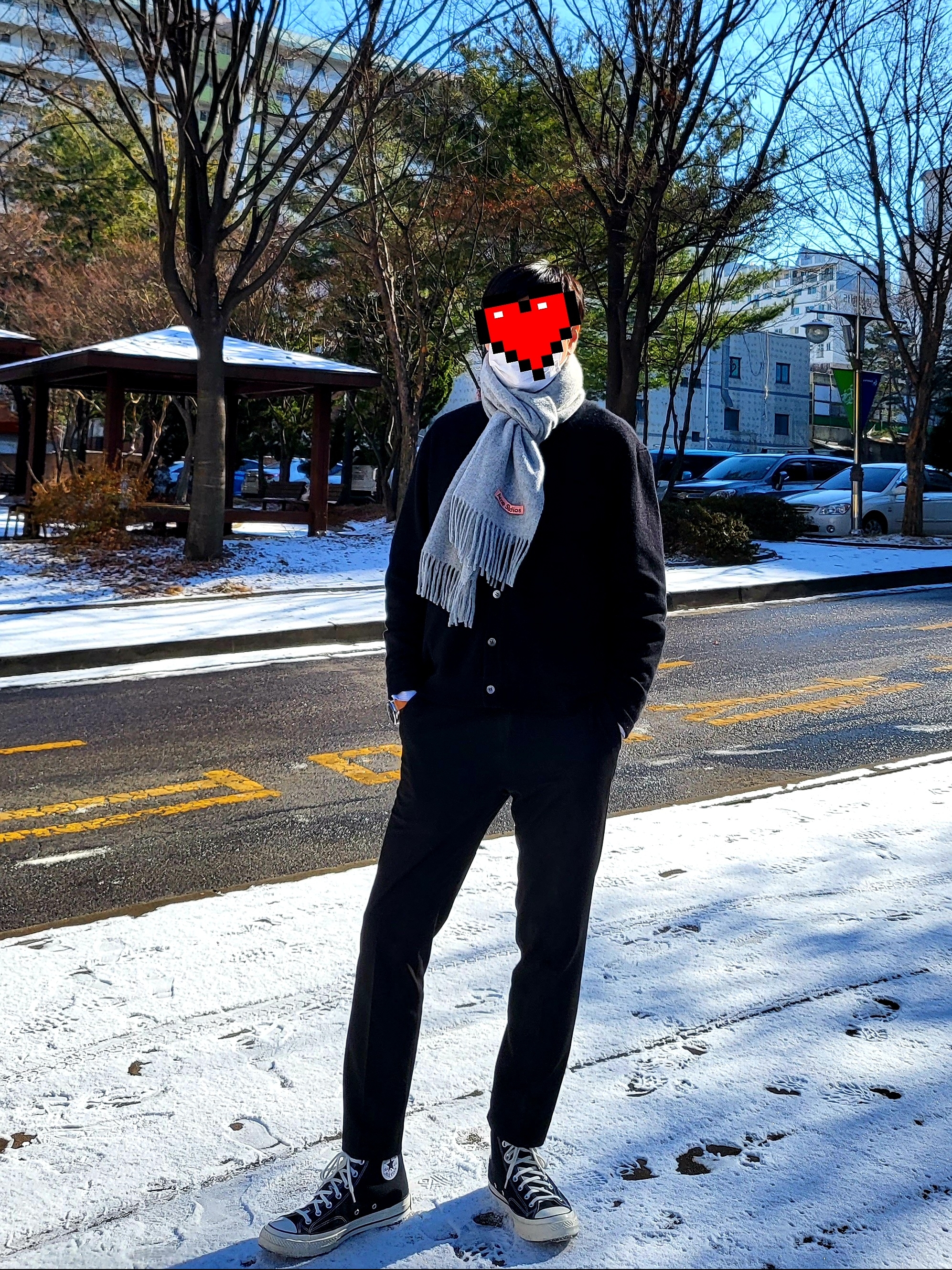 Acne Studios Canada Narrow New Wool Muffler Light Grey Melange, Converse Chuck 70 Hi Black 착용 스타일