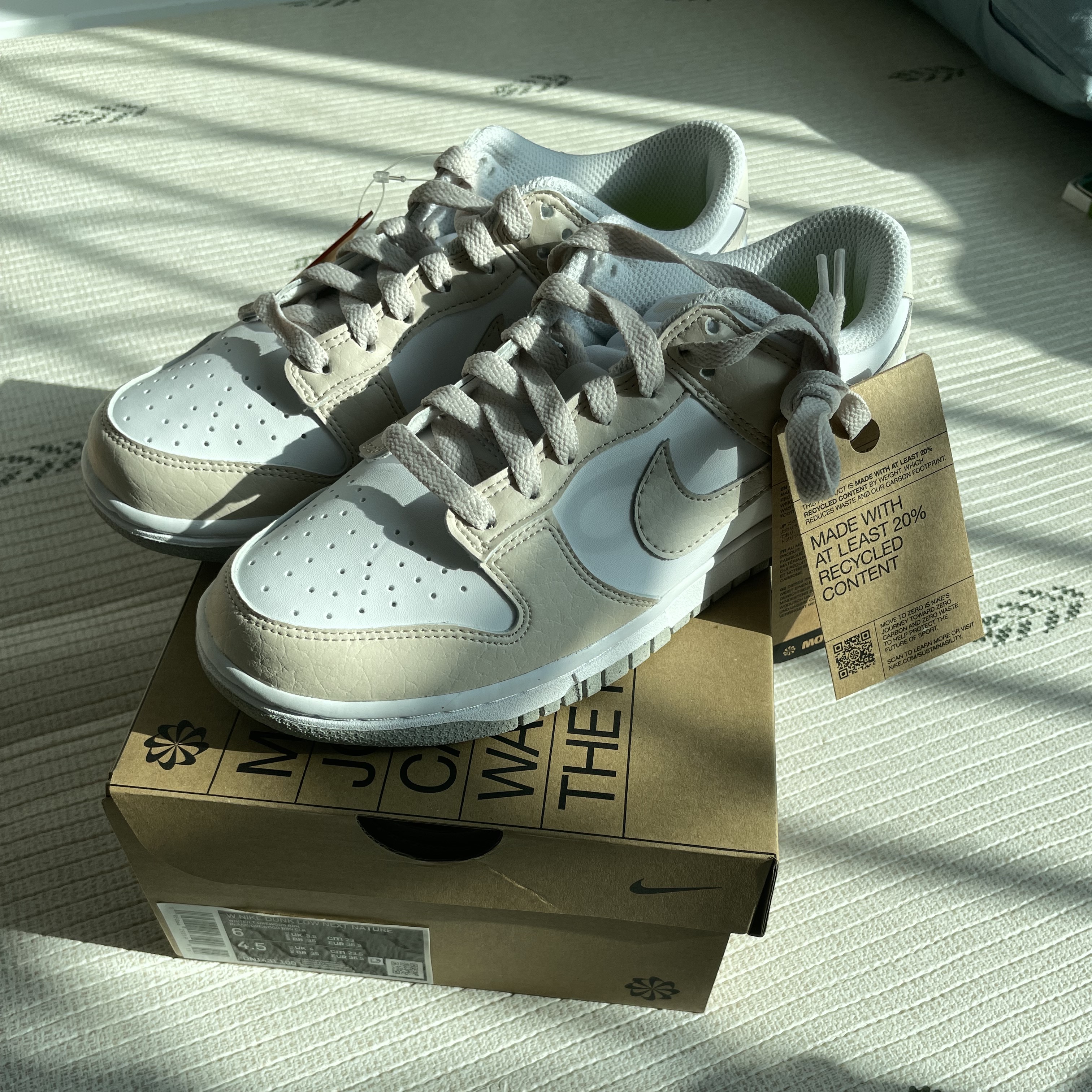 (W) Nike Dunk Low Next Nature Light Orewood Brown 착용 스타일 - 2