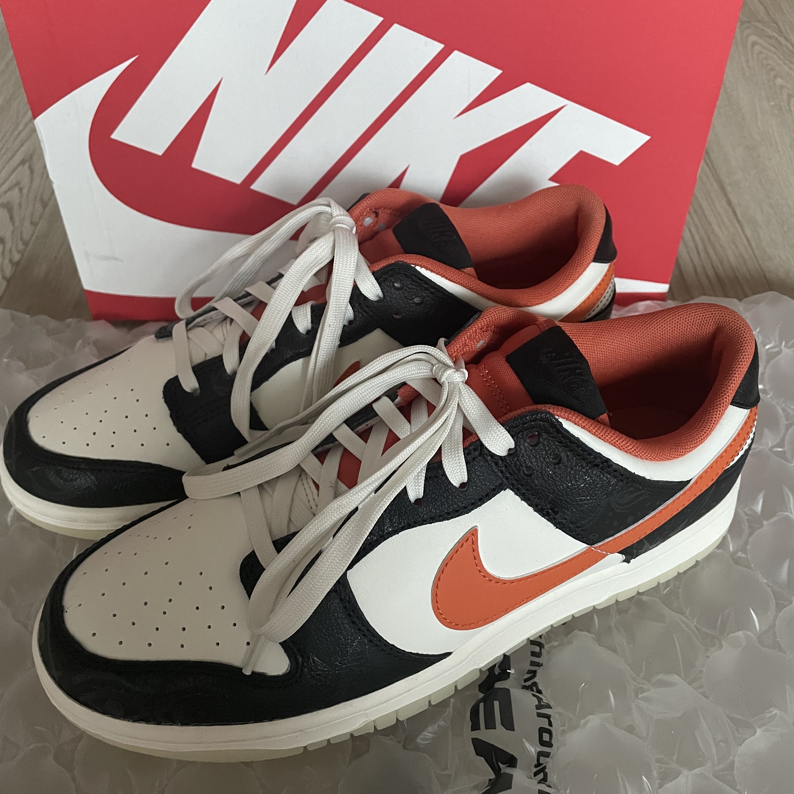 Nike Dunk Low Retro PRM Halloween 착용 스타일 - 2