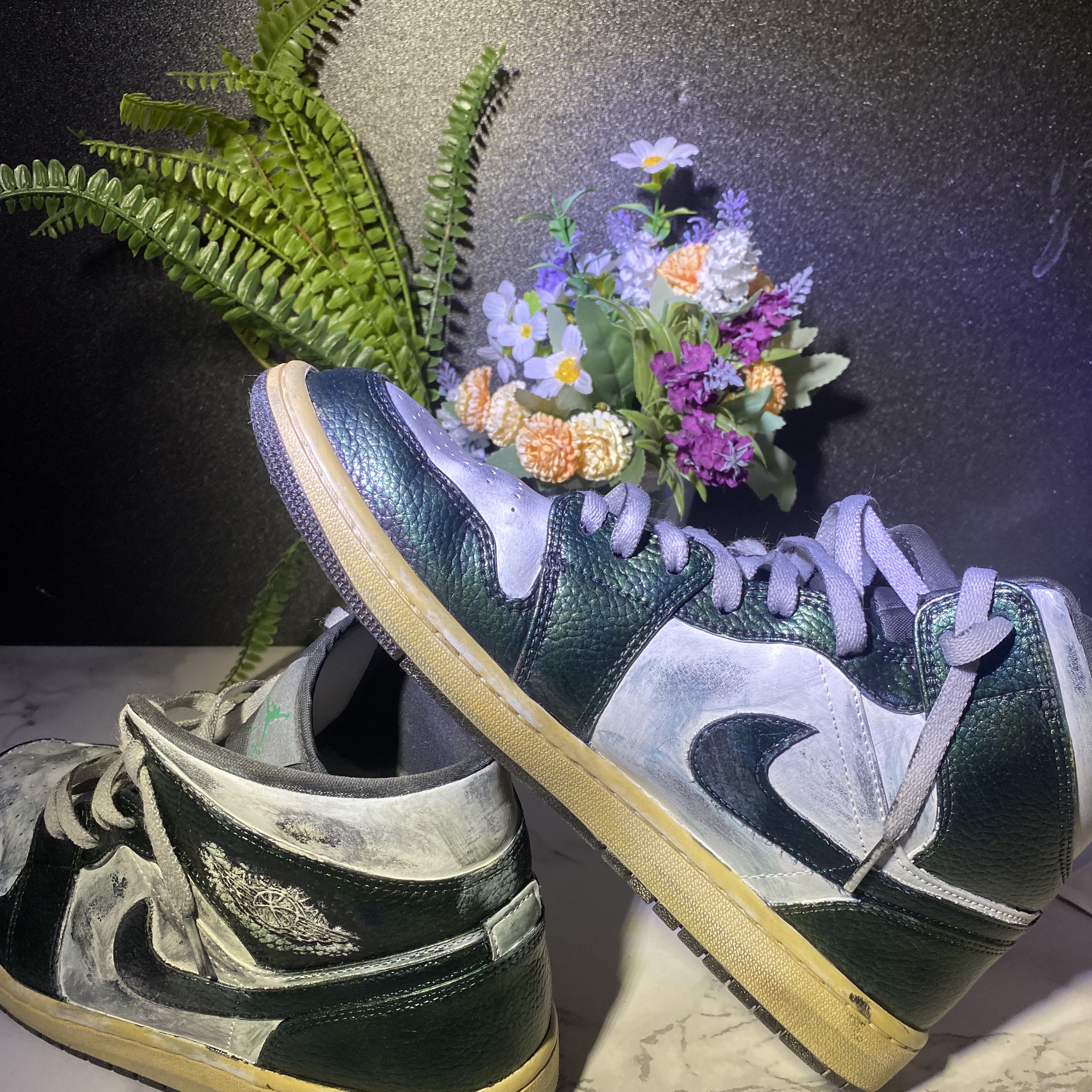 Jordan 1 Mid Triple White 착용 스타일 - 3