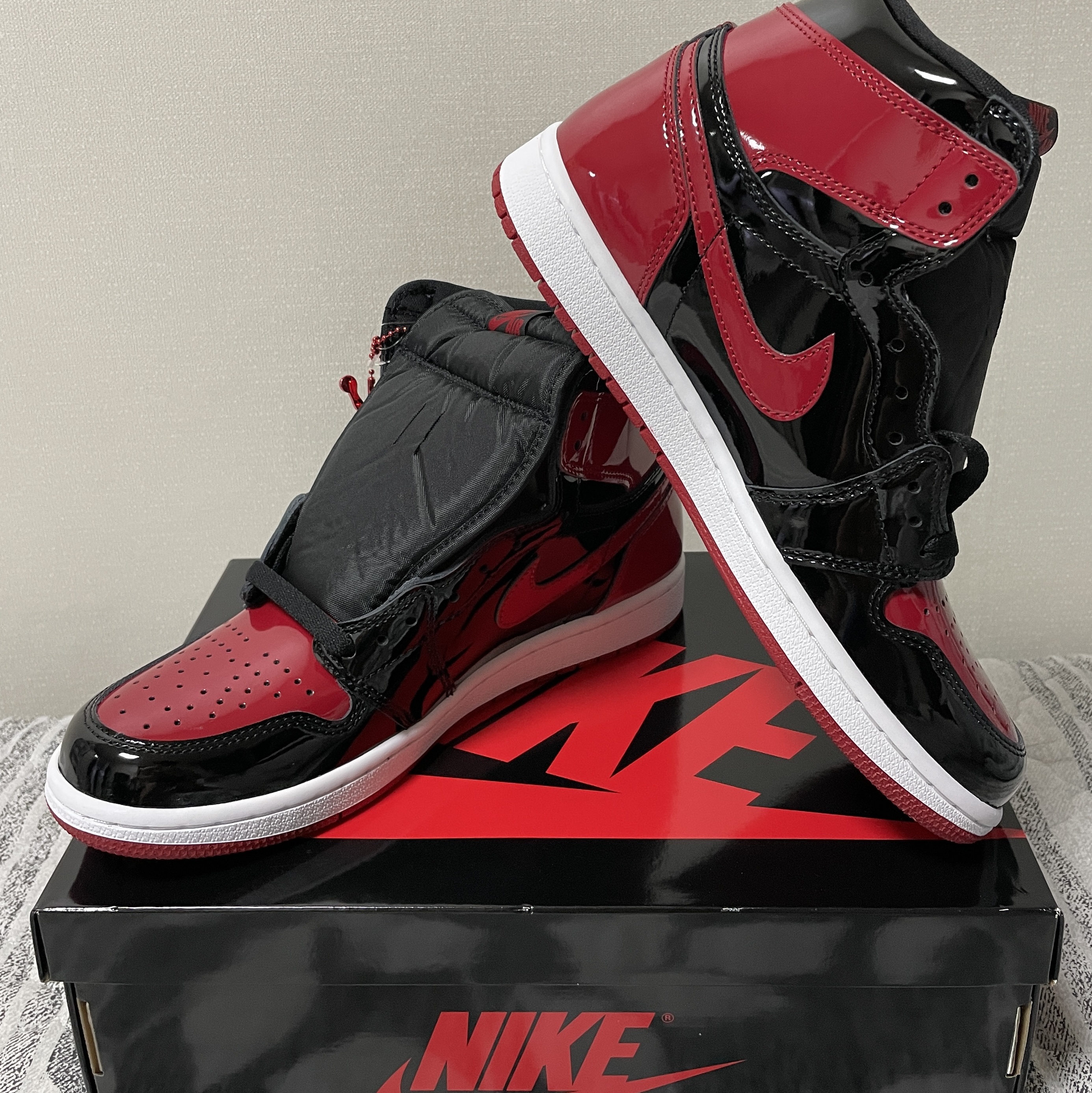 Jordan 1 Retro High OG Patent Bred 착용 스타일