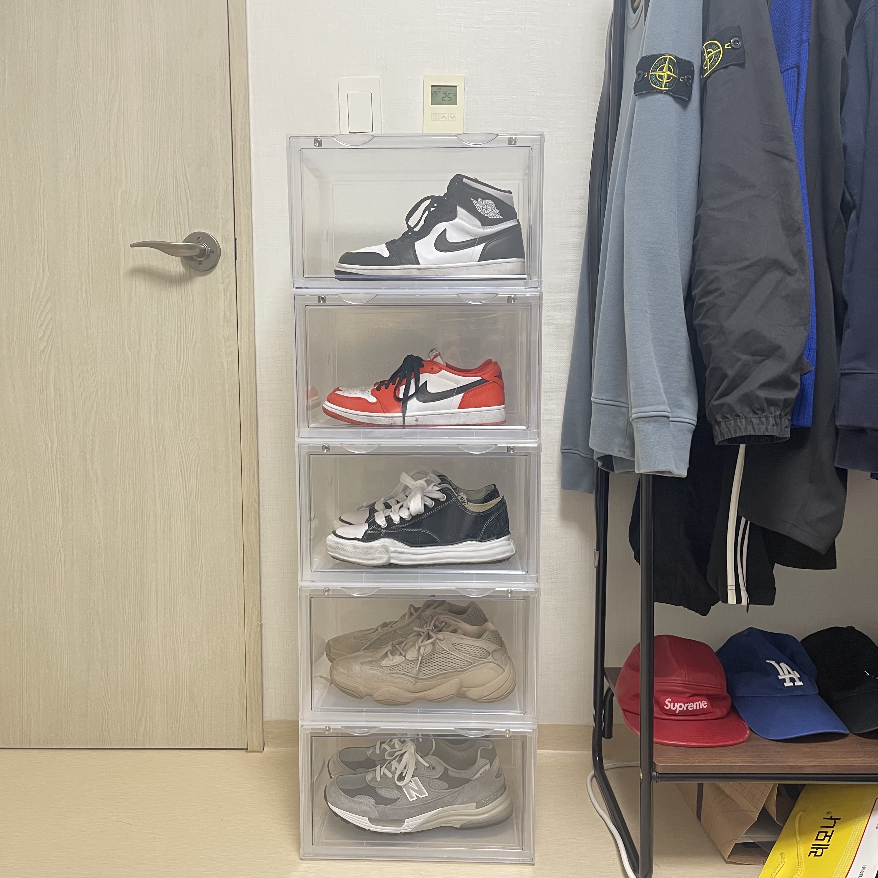 Adidas Yeezy 500 Taupe Light, Maison Mihara Yasuhiro Peterson OG Sole Canvas Low Sneakers Black 착용 스타일