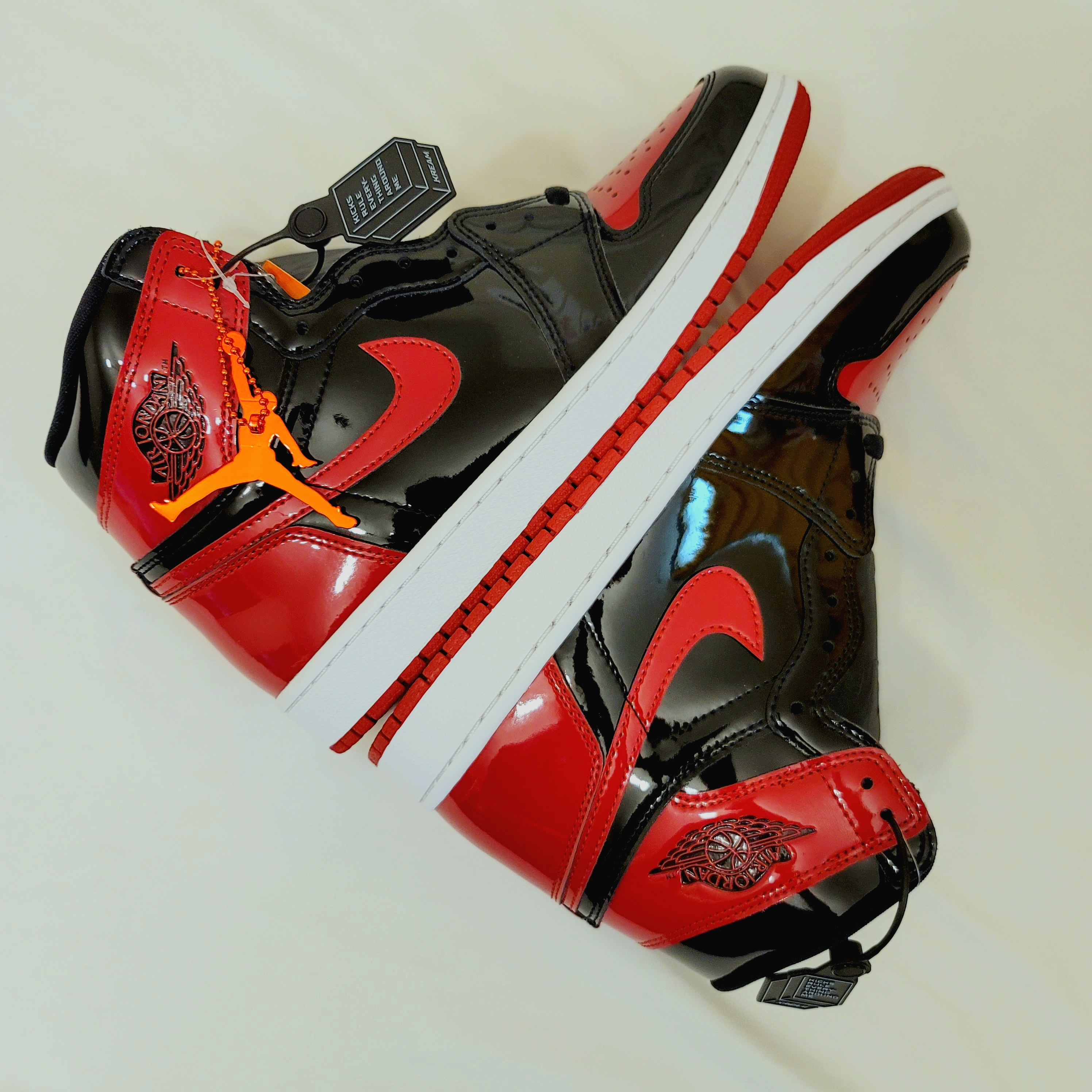 Jordan 1 Retro High OG Patent Bred 착용 스타일 - 2