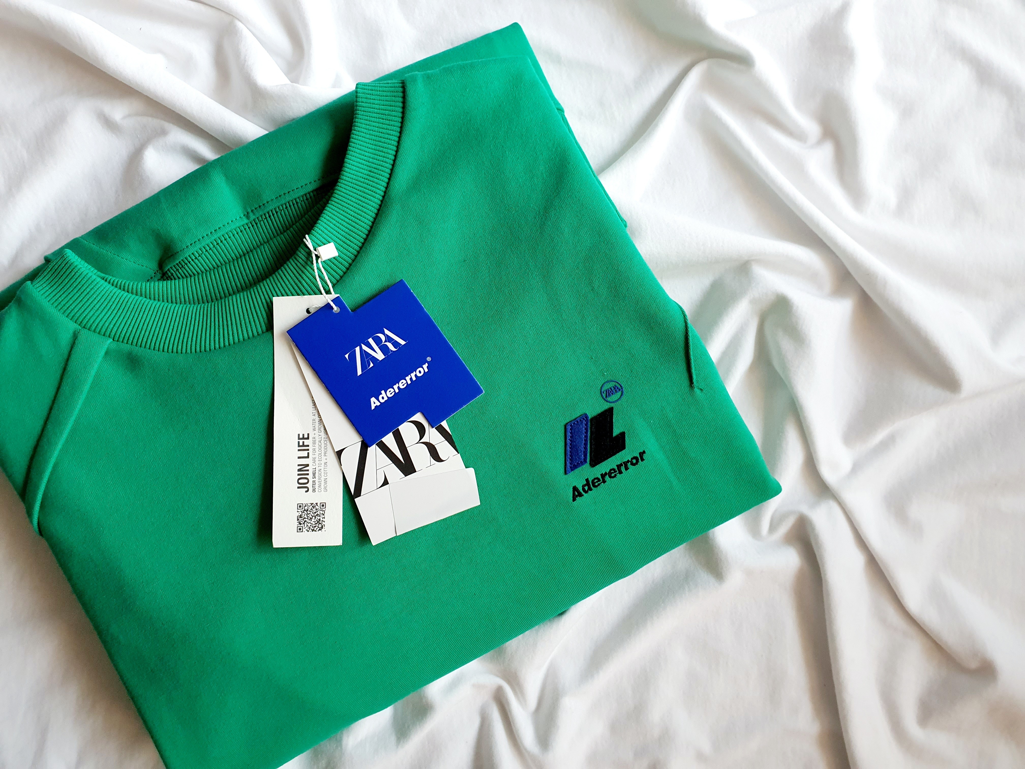Zara x Ader Error Oversize Sweatshirt Green 착용 스타일