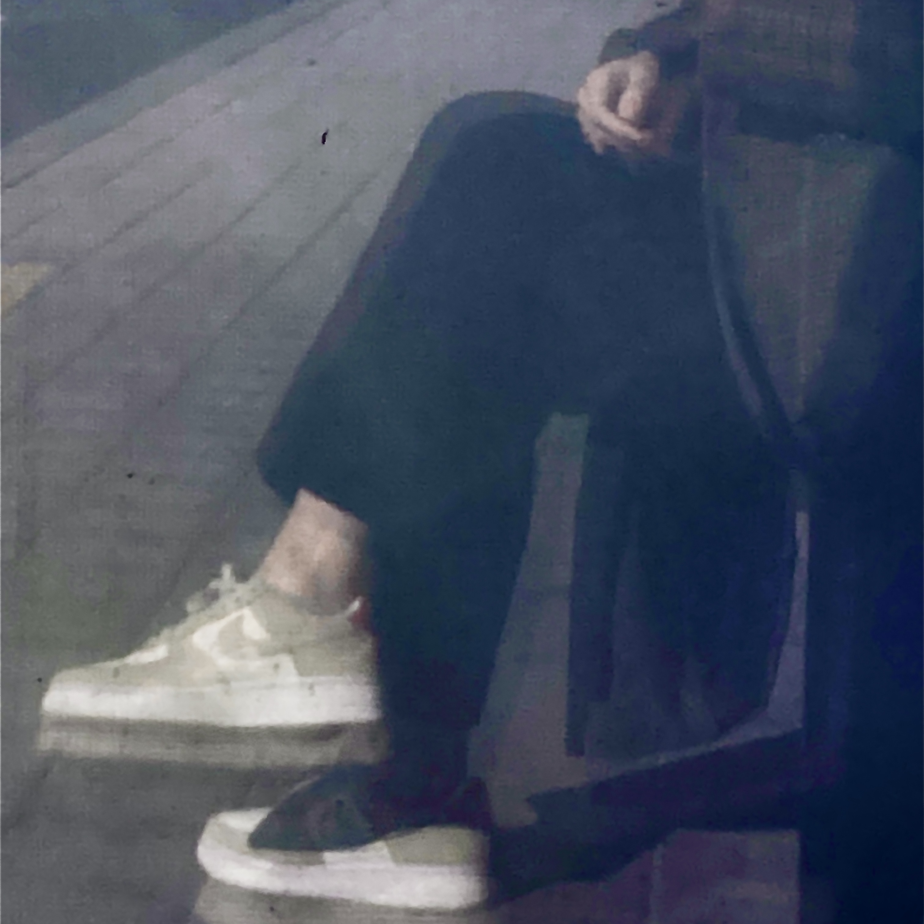 Nike Air Force 1 '07 SE First Use Light Stone 착용 스타일 - 1