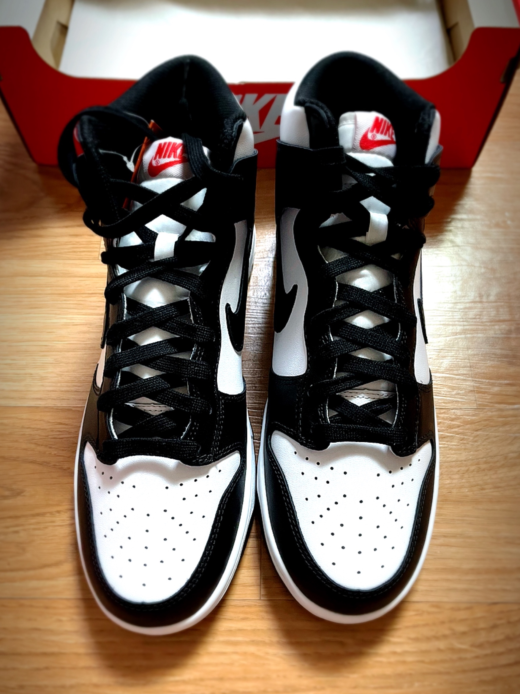 Nike Dunk High Retro Black and White 착용 스타일