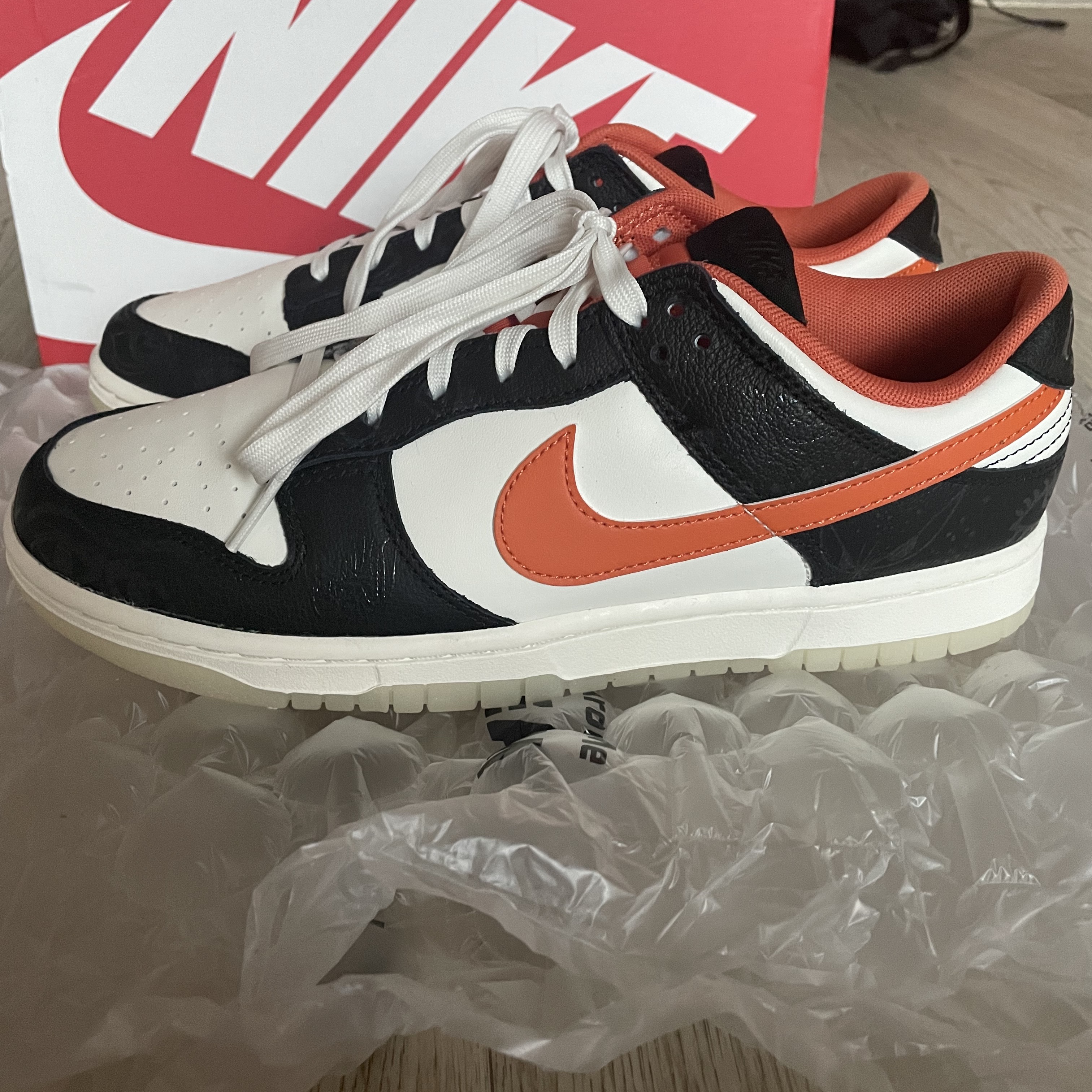 Nike Dunk Low Retro PRM Halloween 착용 스타일 - 3