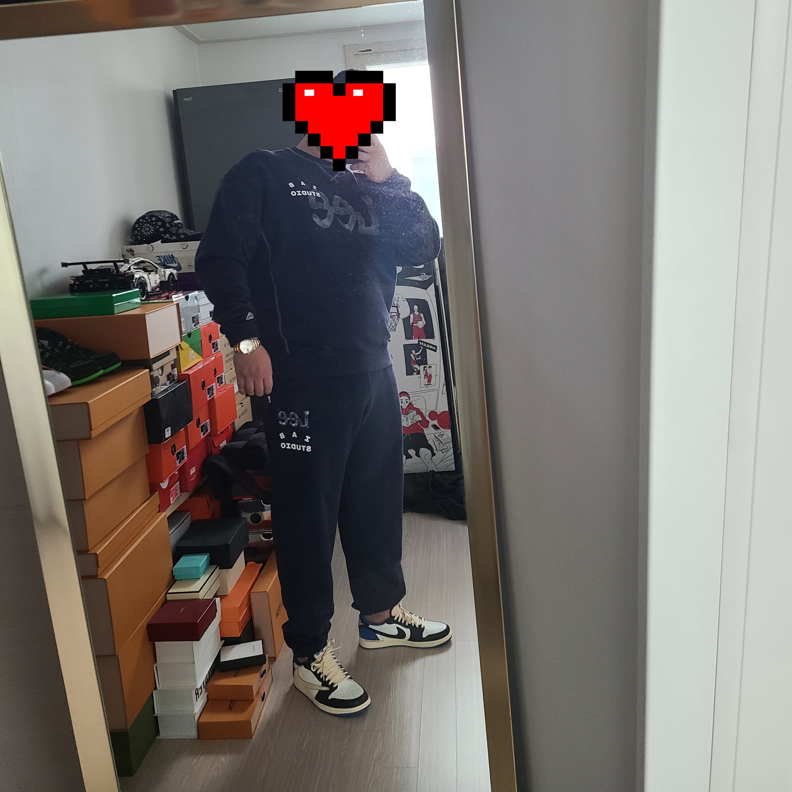 Jordan 1 x Travis Scott x Fragment Retro Low OG SP Military Blue, IAB Studio x Lee Pigment Sweatshirt Indigo Navy 착용 스타일
