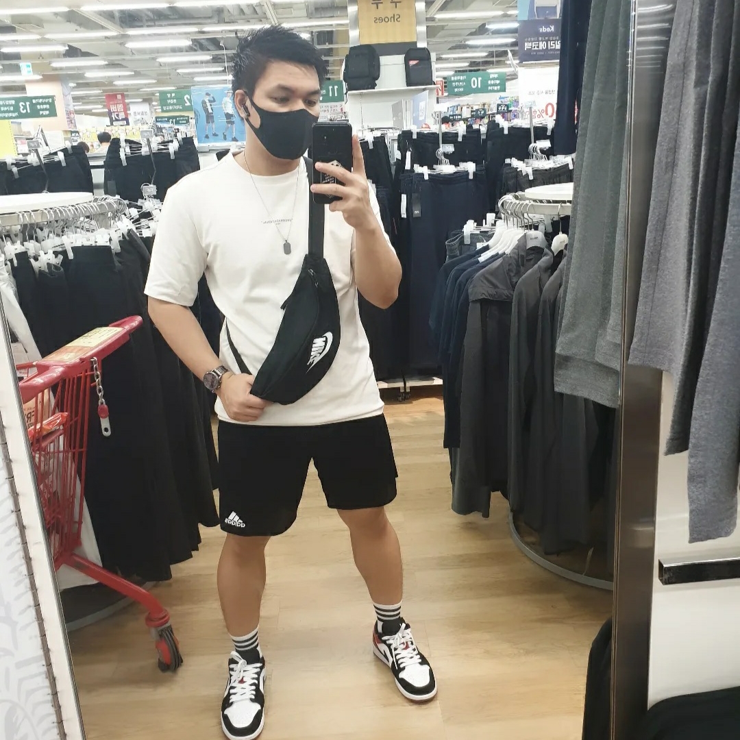 Jordan 1 Low Black Toe 착용 스타일 - 1