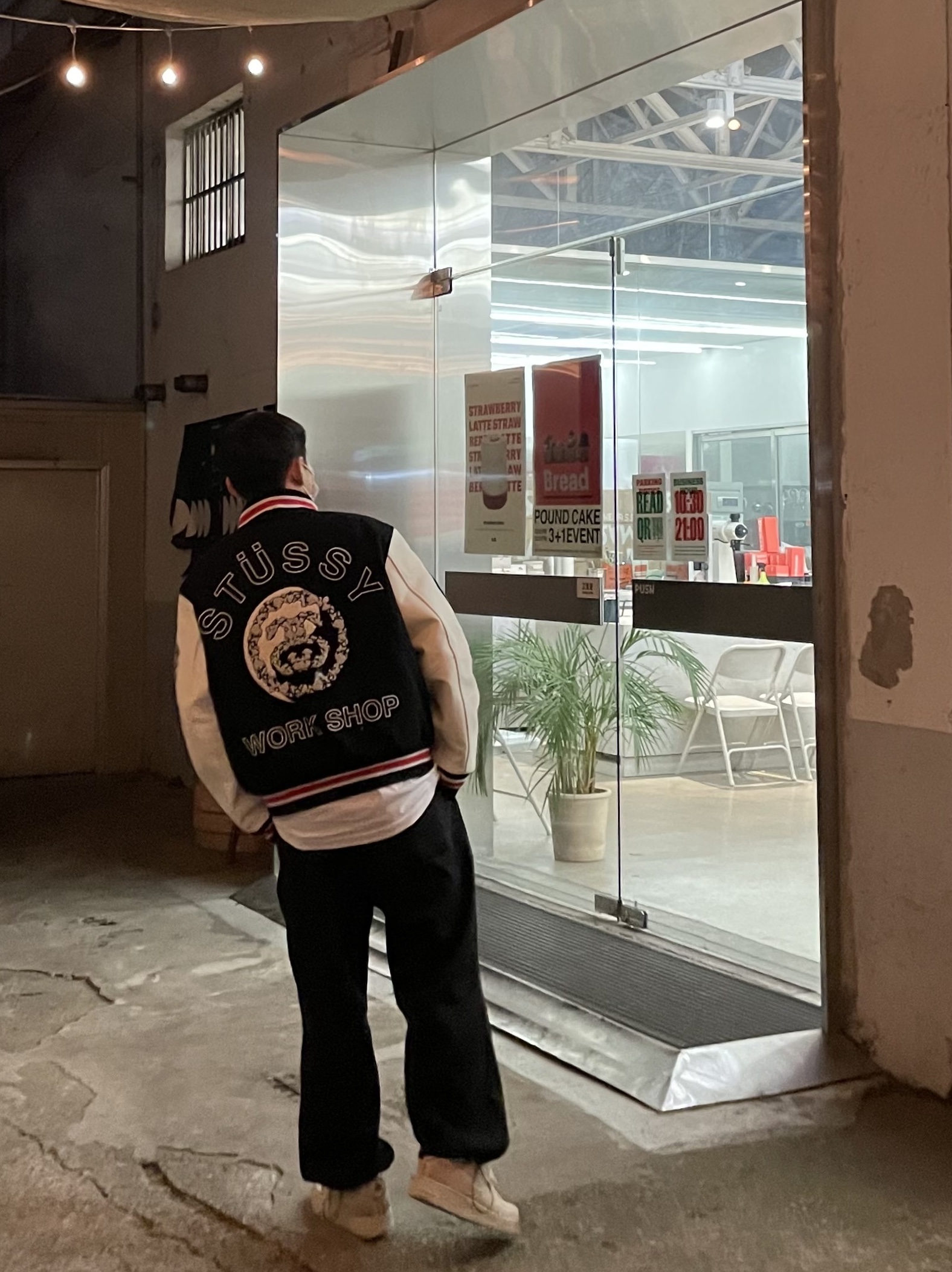 Stussy x Our Legacy x Denim Tears TTL Varsity Jacket Black, Nike x Stussy Air Force 1 Low Fossil 착용 스타일