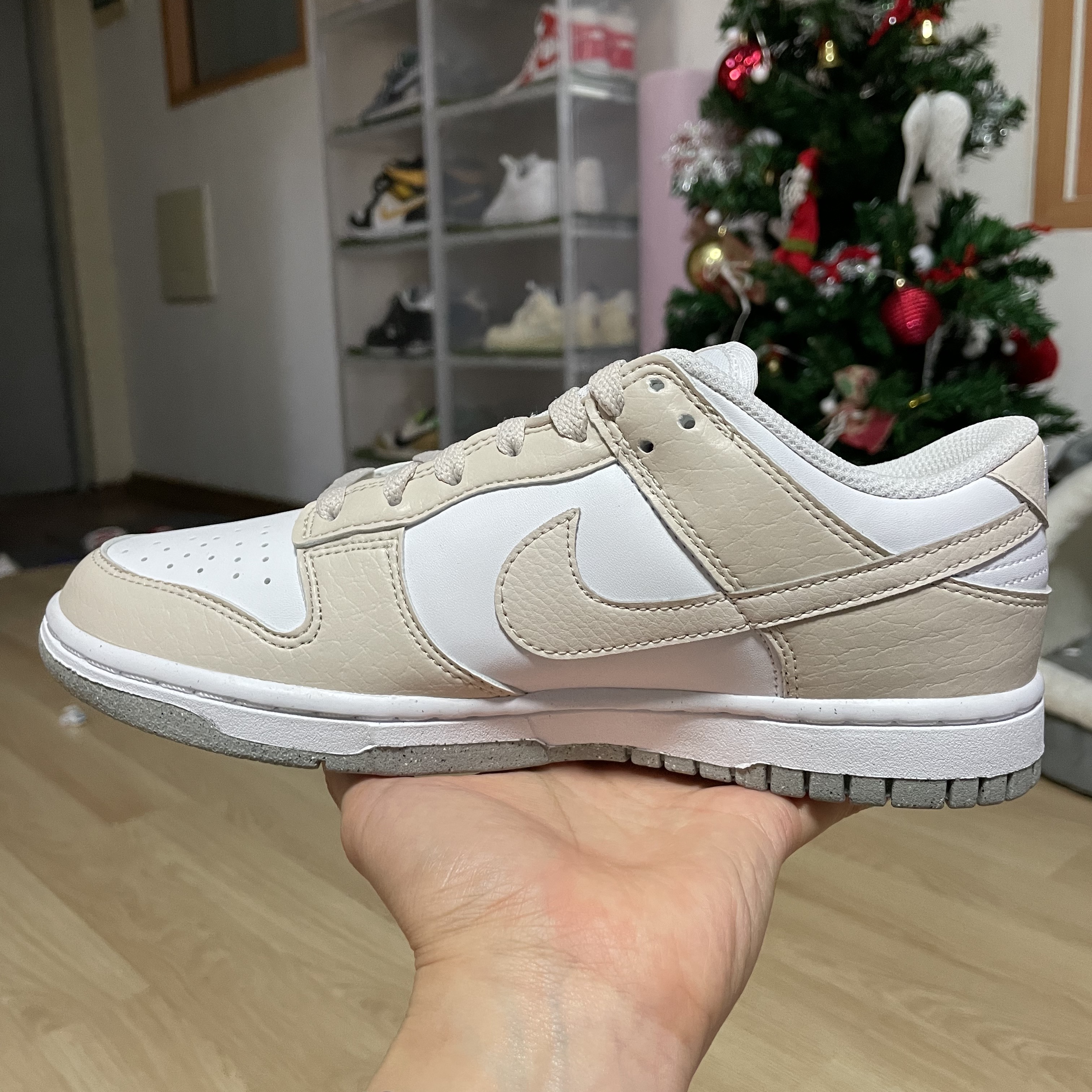 (W) Nike Dunk Low Next Nature Light Orewood Brown 착용 스타일 - 2