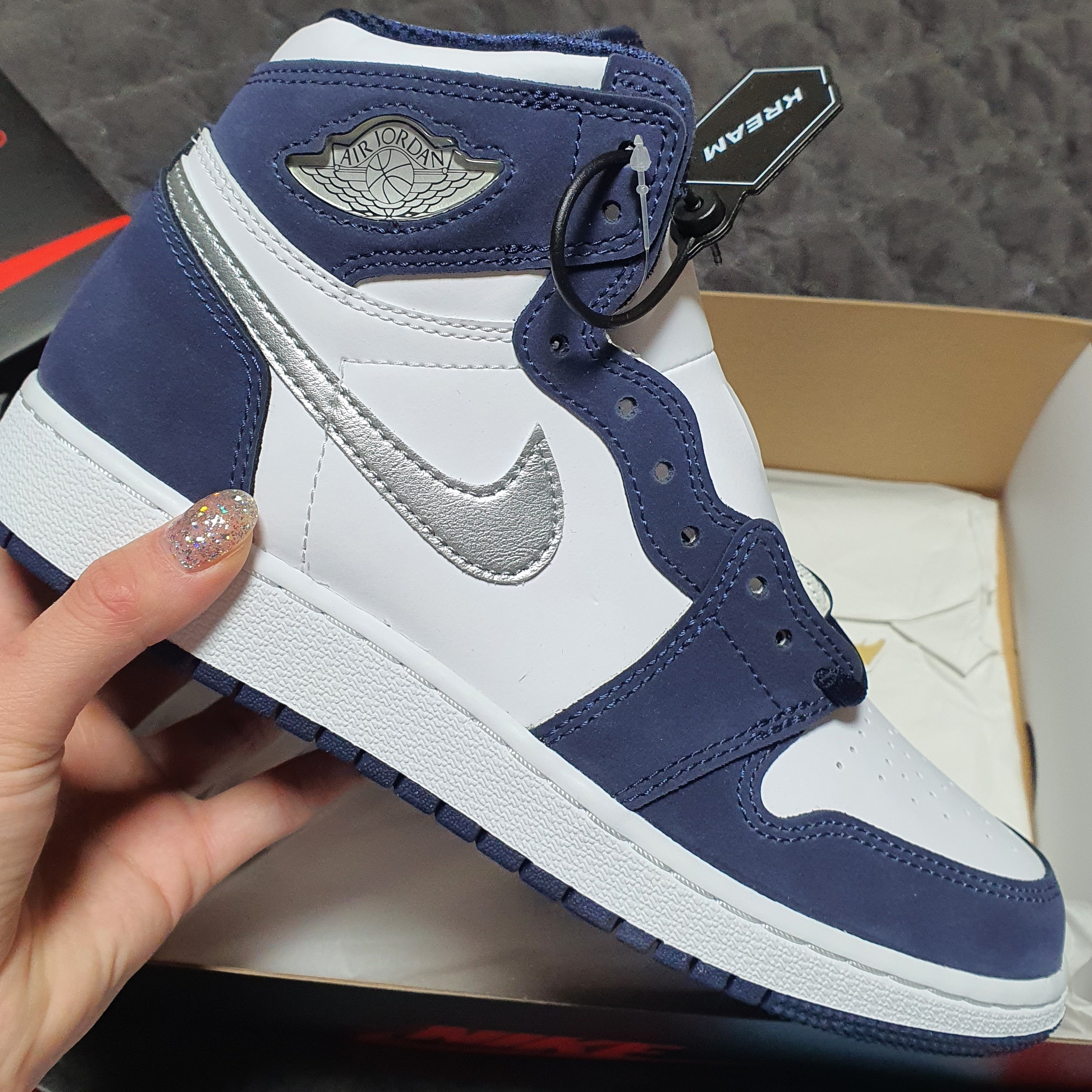 Jordan 1 Retro High OG CO.JP Midnight Navy 착용 스타일