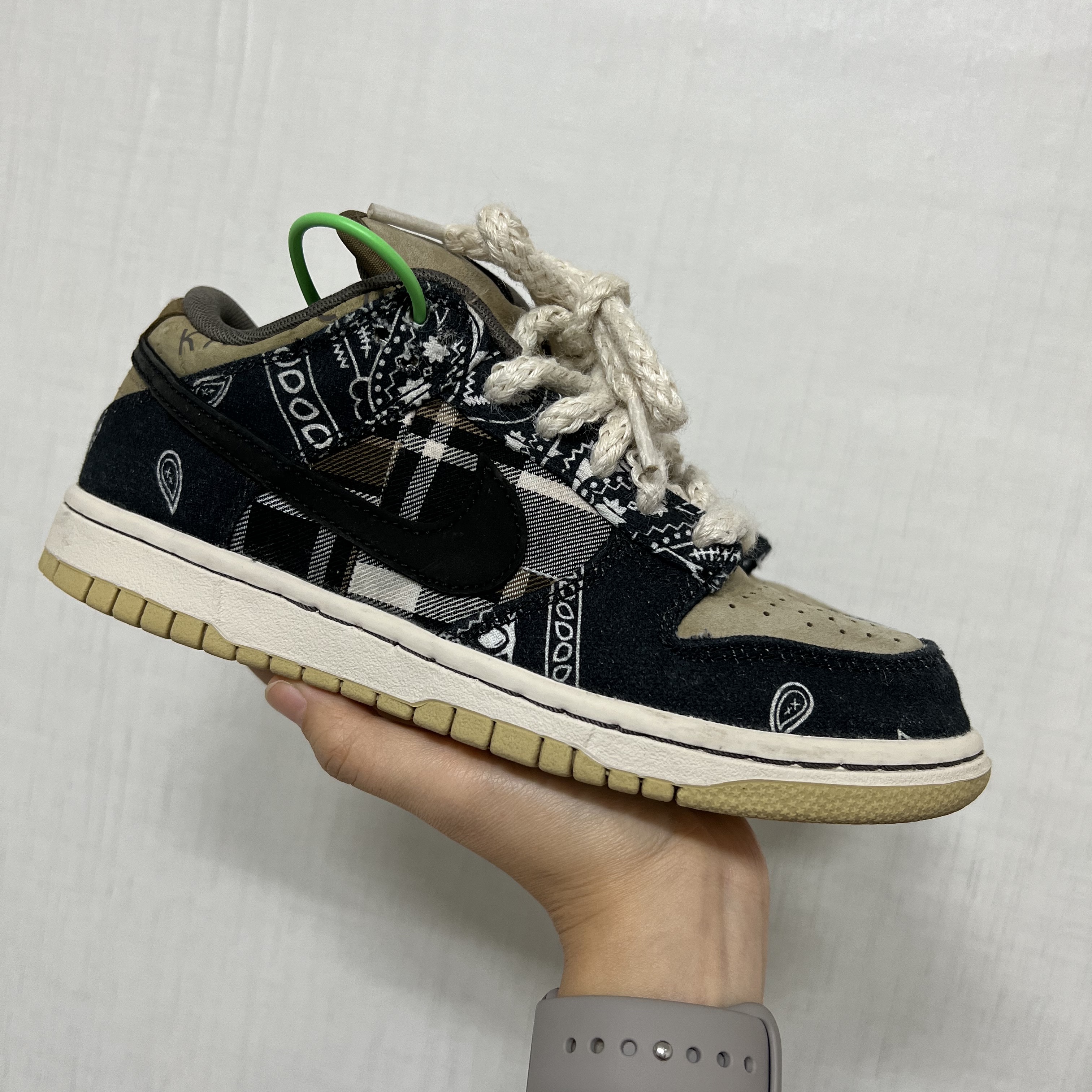 Nike x Travis Scott SB Dunk Low 착용 스타일