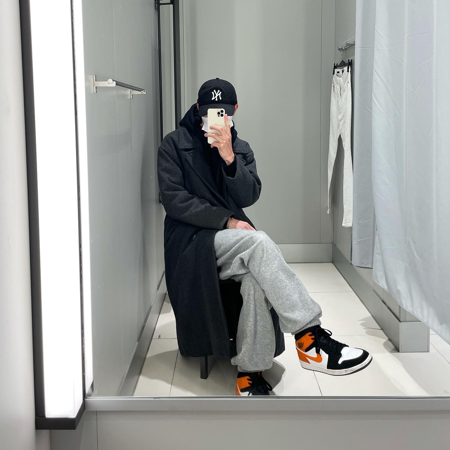 Jordan 1 Mid Shattered Backboard 착용 스타일 - 1