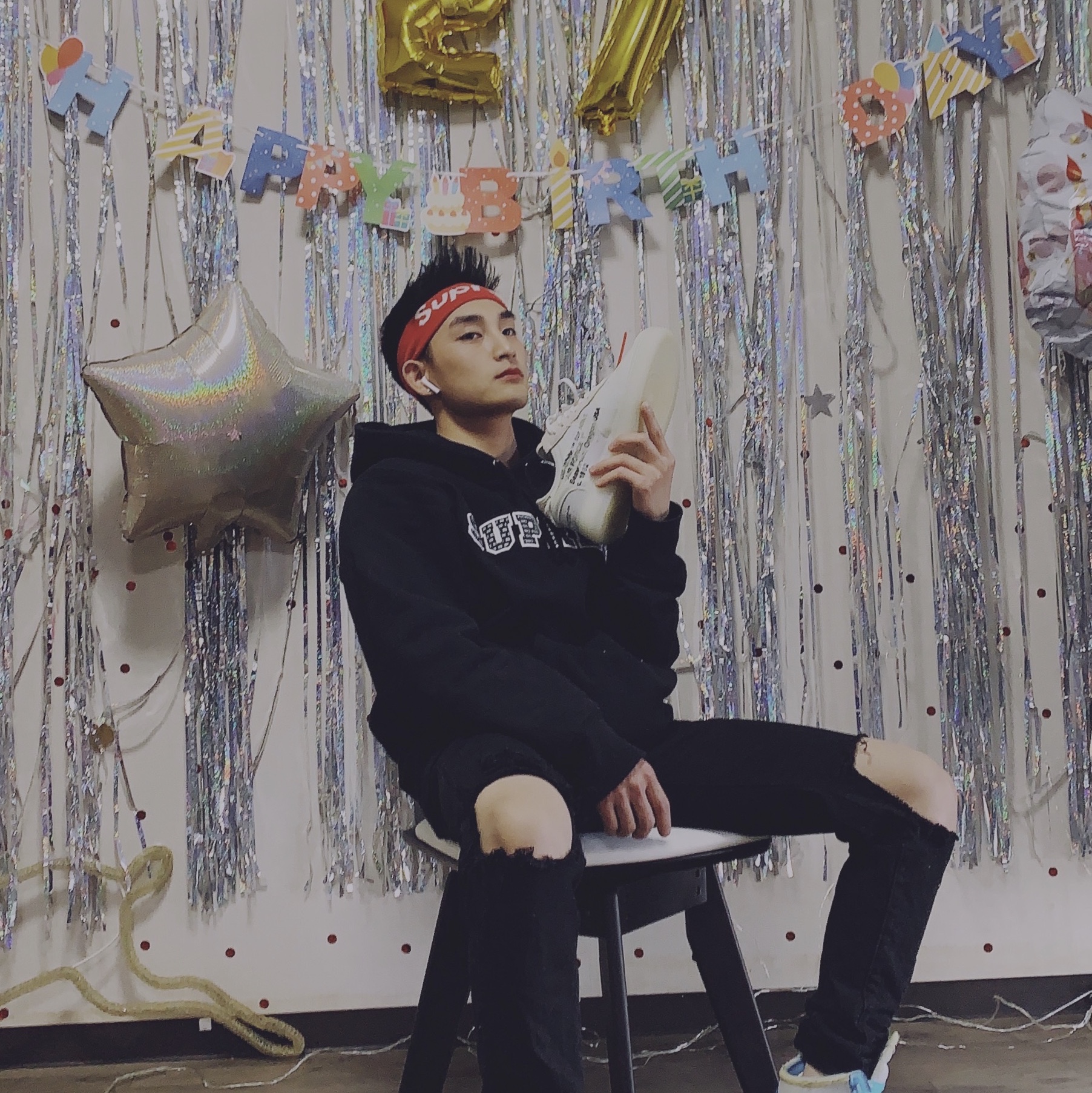 Jordan 1 x Off-White Retro High University Blue, Nike x Off-White Air Force 1 Low The Ten 착용 스타일