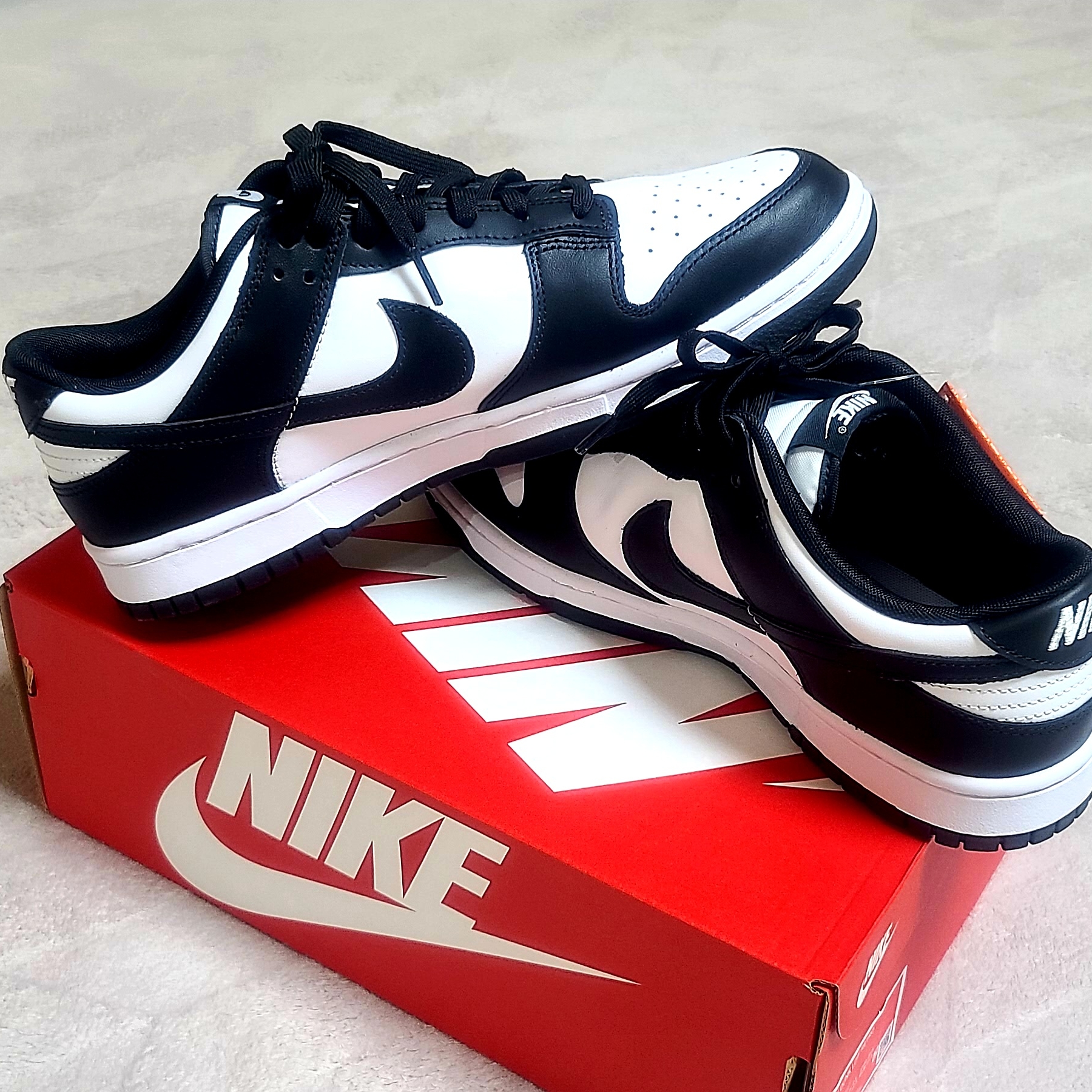 Nike Dunk Low Retro Black, (W) Nike Dunk Low Black 착용 스타일 - 2