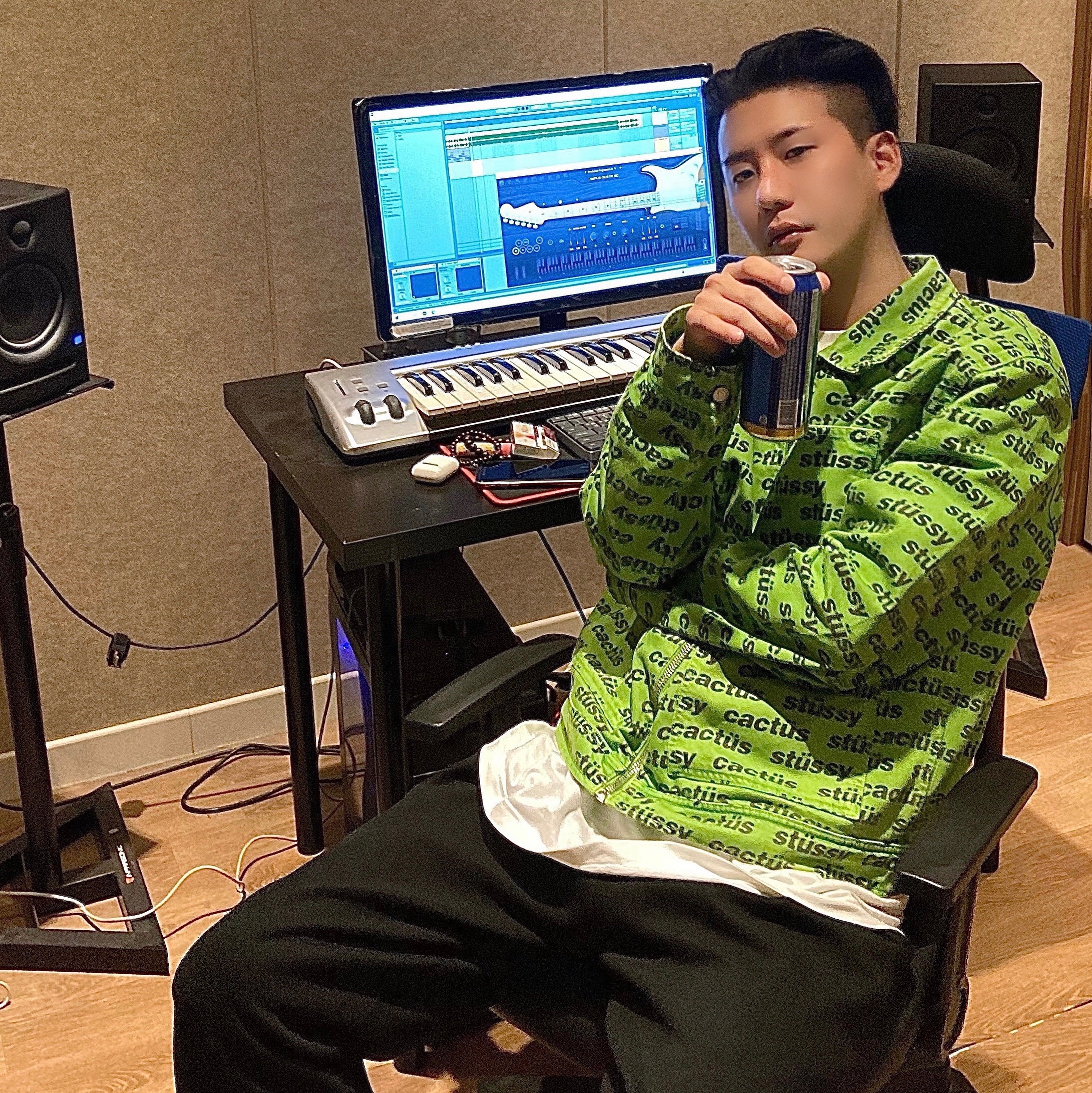 Stussy x Cactus Plant Flea Market Work Jacket 착용 스타일