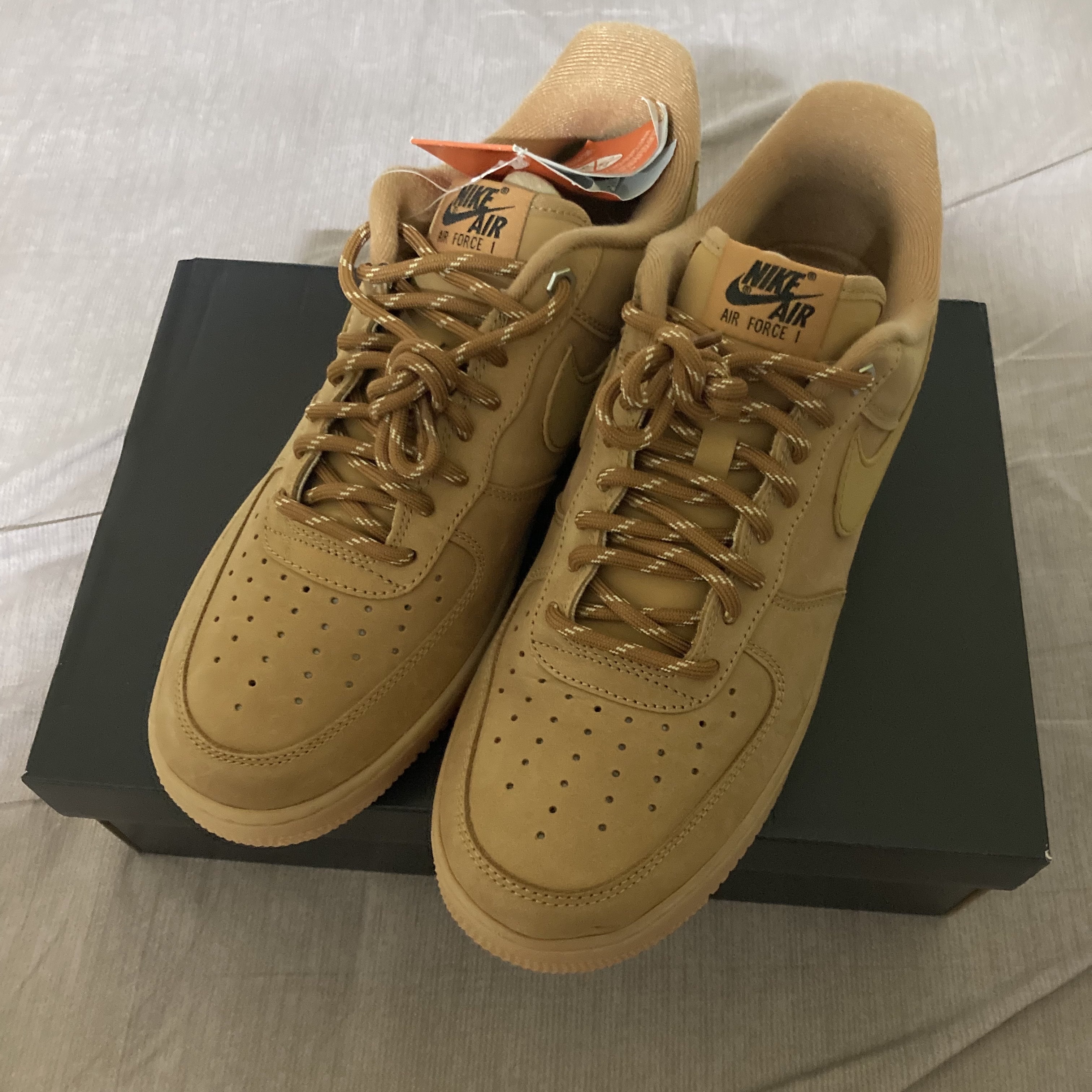 Nike Air Force 1 '07 WB Flax 착용 스타일 - 2