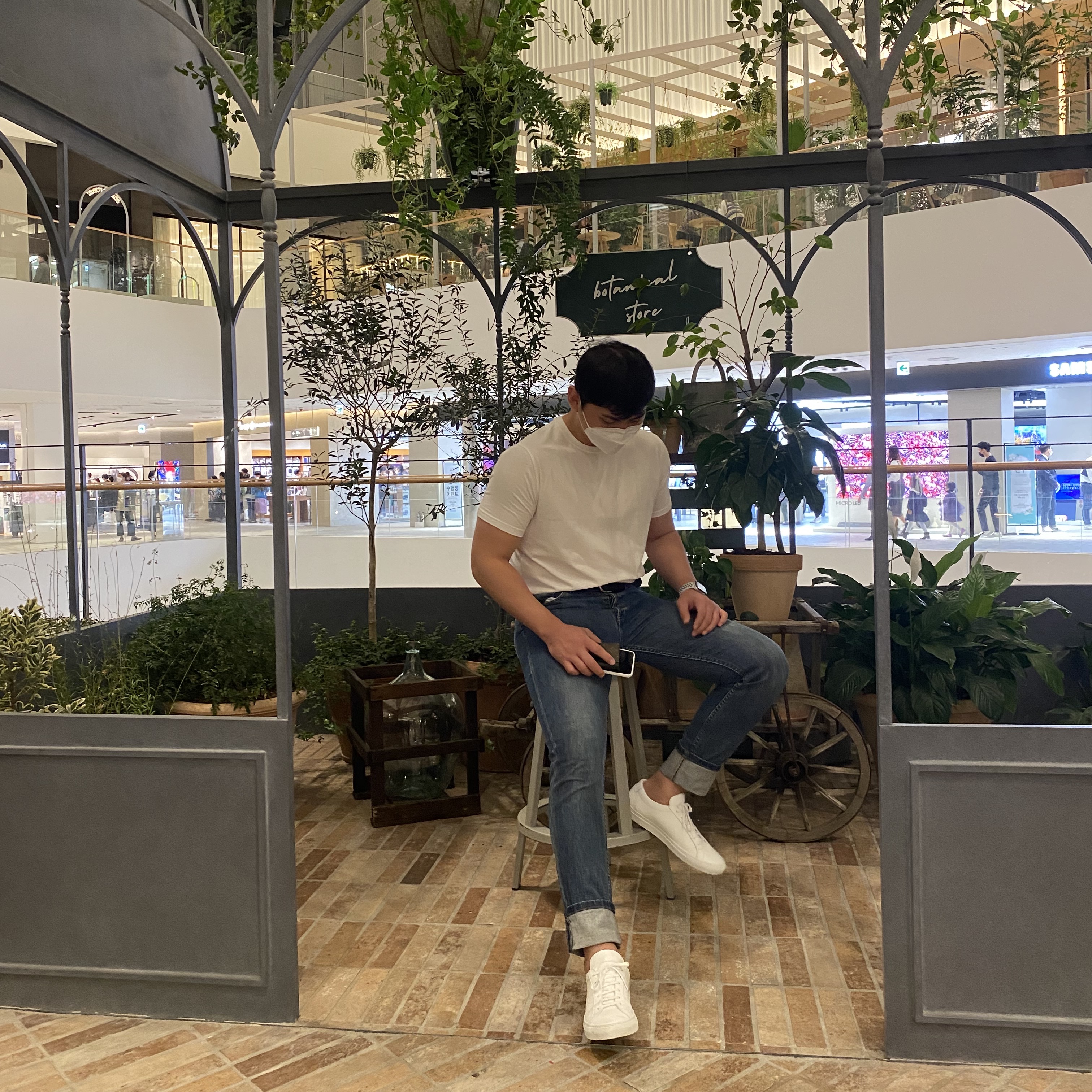 Common Projects Original Achilles Low White 착용 스타일