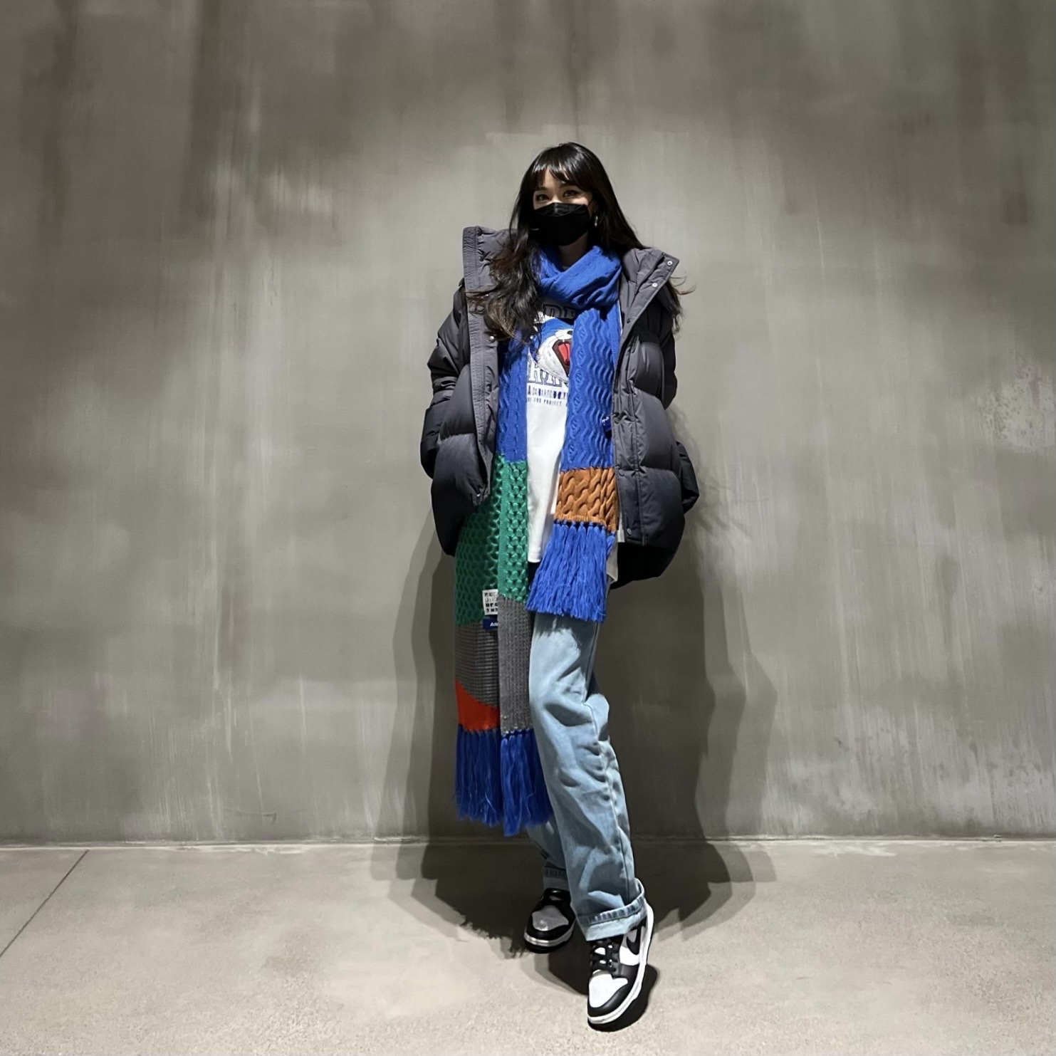 Zara x Ader Error Puffer Jacket Grey, Ader Error x Zara Scarf Blue 착용 스타일 - 2