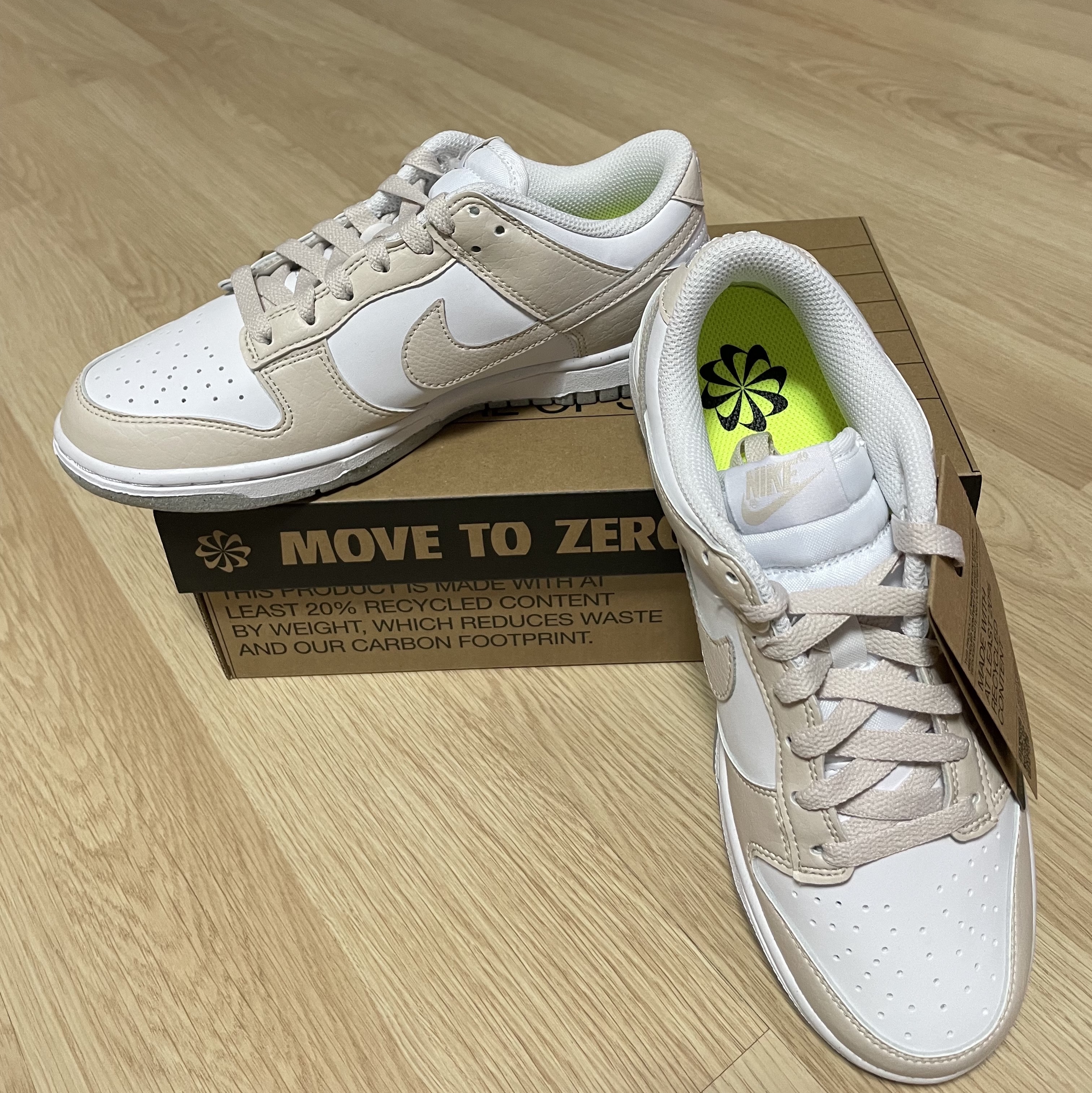 (W) Nike Dunk Low Next Nature Light Orewood Brown 착용 스타일 - 1