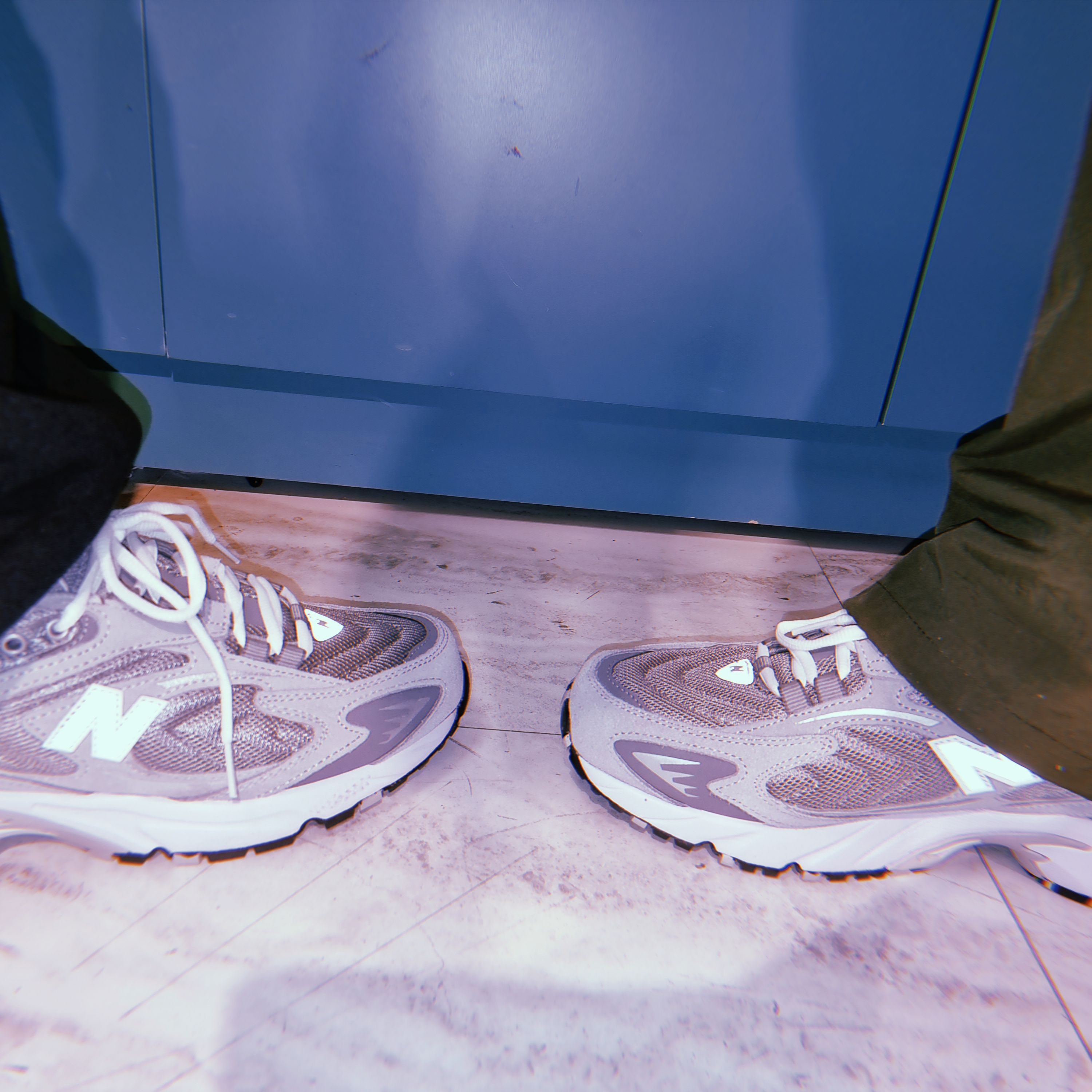 New Balance 725 Grey 착용 스타일