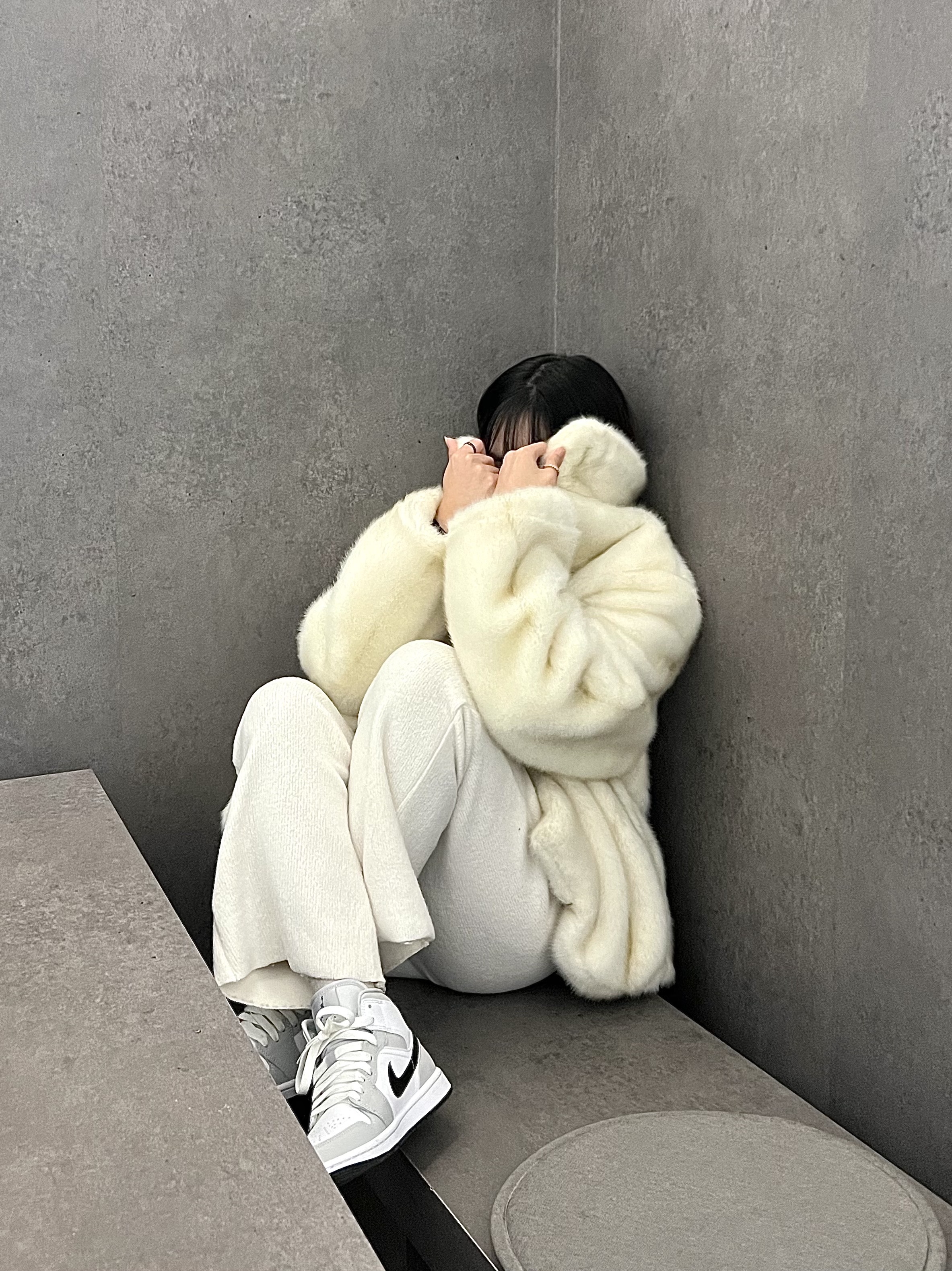 (W) Jordan 1 Mid Grey Fog 착용 스타일 - 3