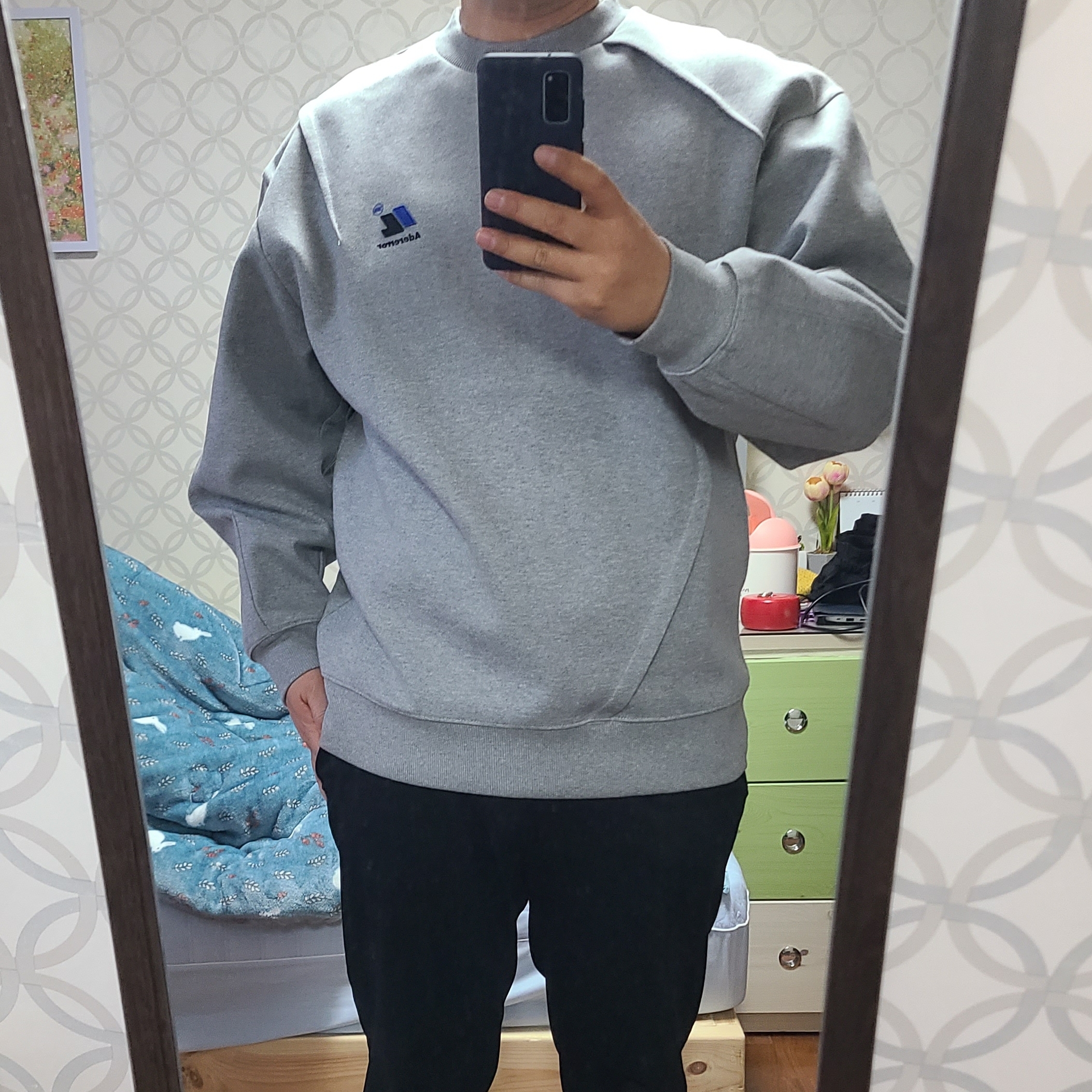 Zara x Ader Error Oversize Sweatshirt Grey, Adidas Yeezy Boost 350 V2 Blue Tint 2017 착용 스타일 - 4