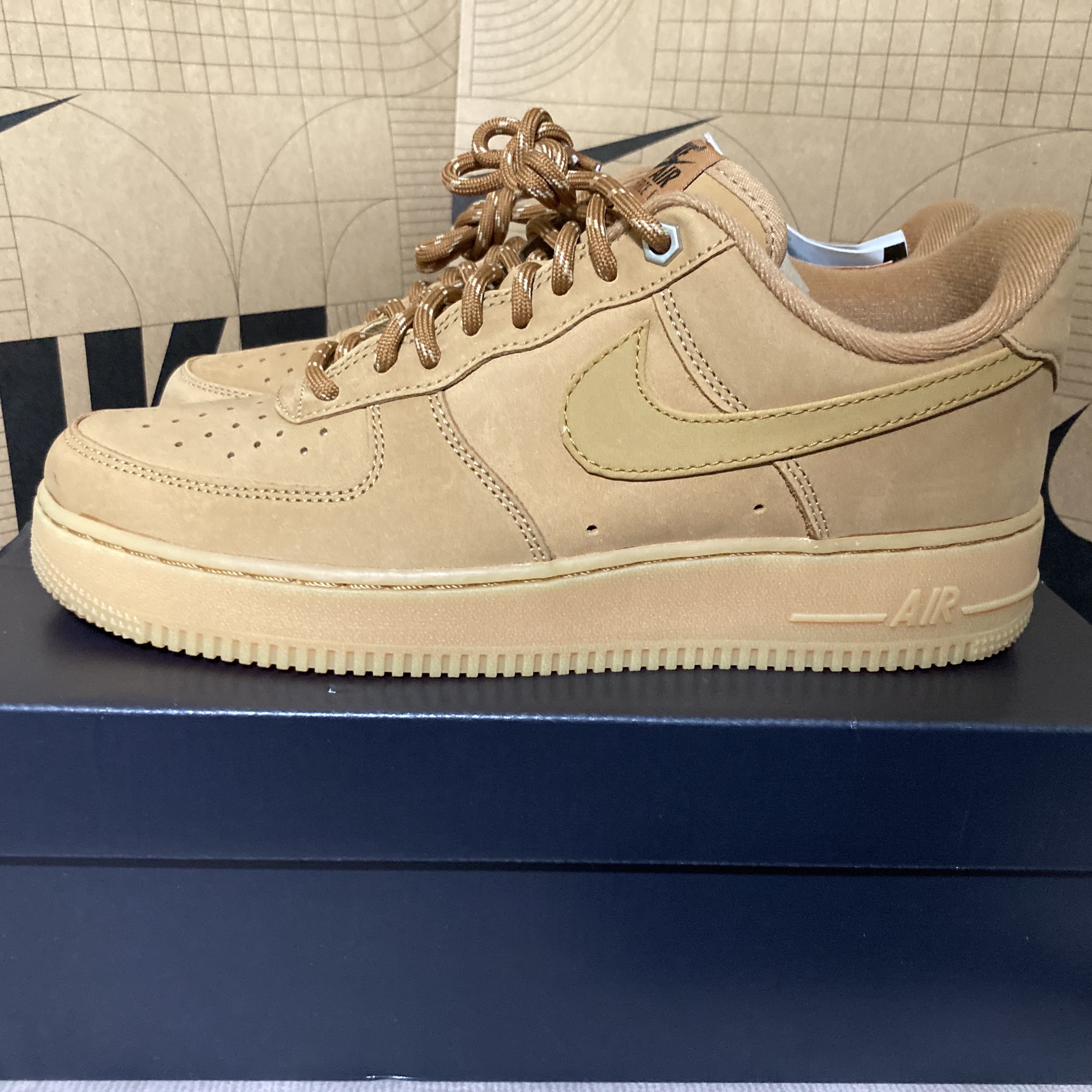 Nike Air Force 1 '07 WB Flax 착용 스타일 - 3