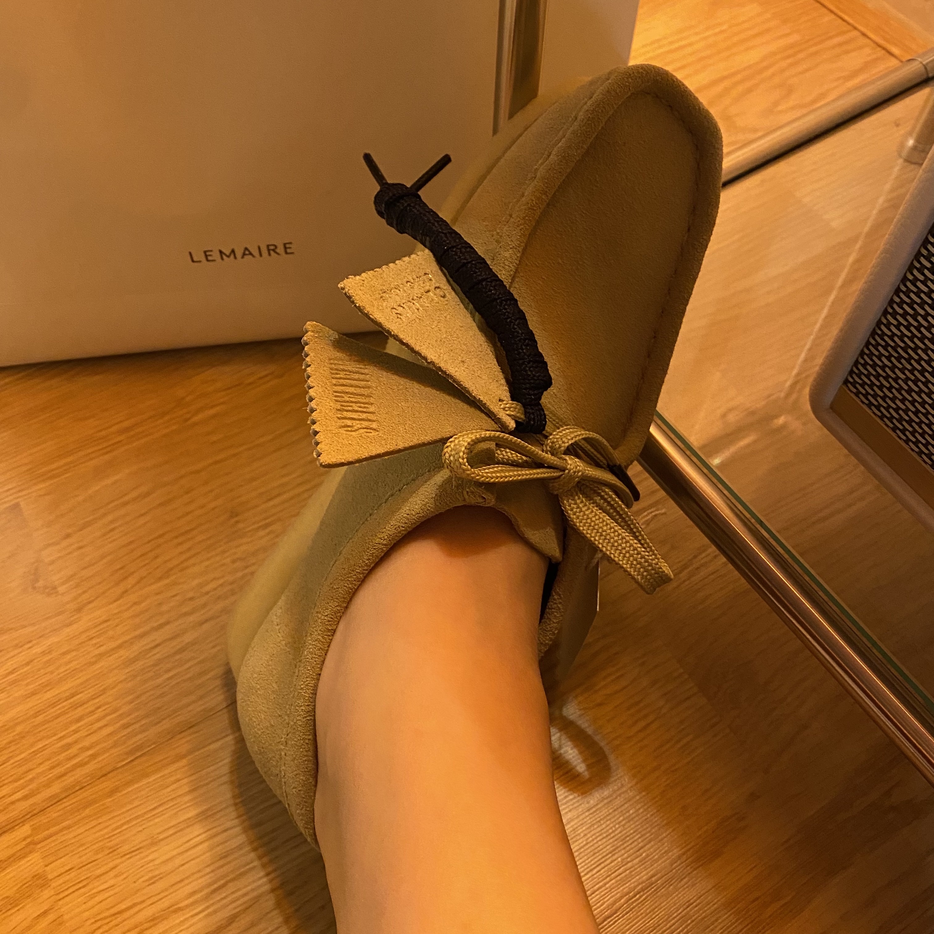 Clarks Wallabee Maple Suede 착용 스타일 - 1