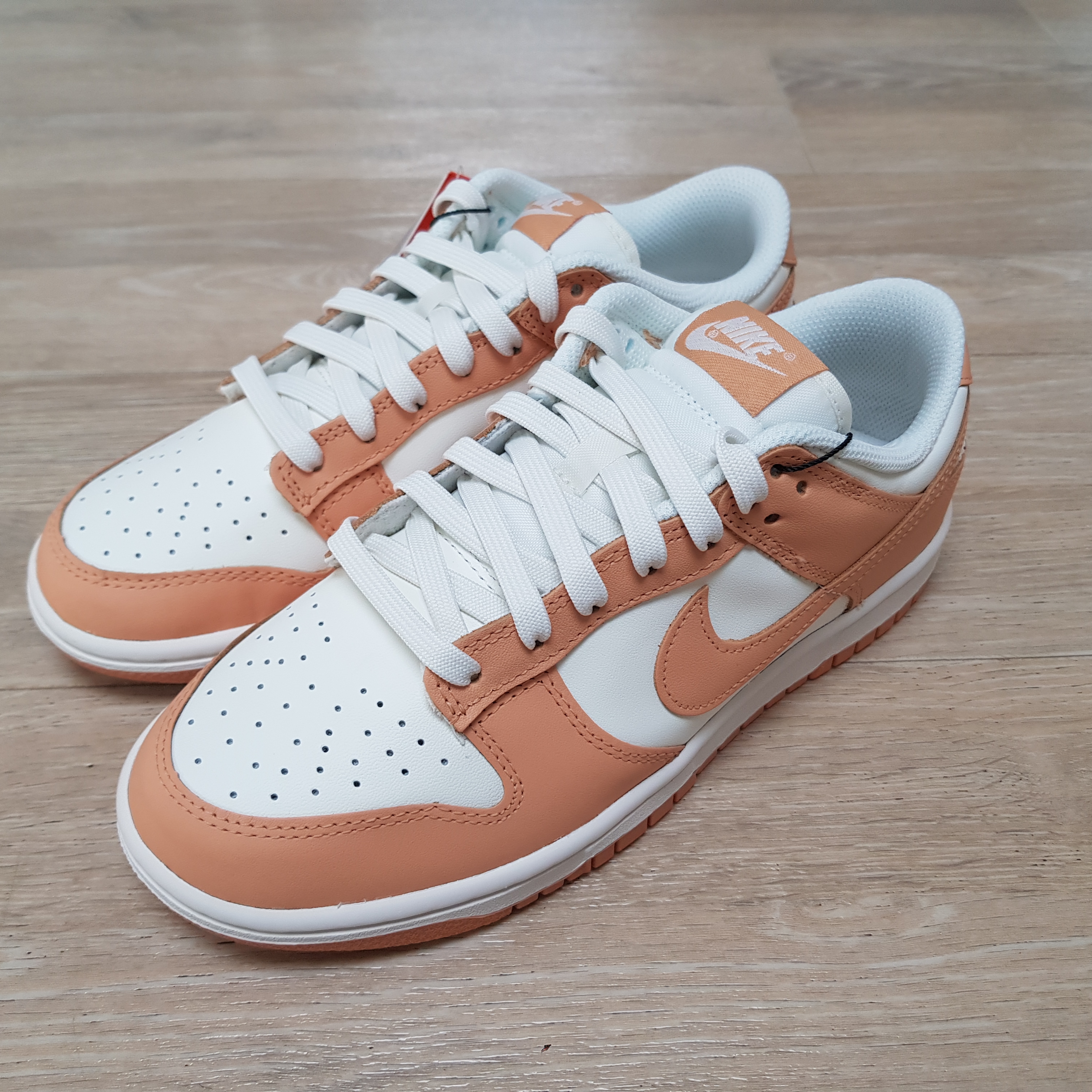 (W) Nike Dunk Low Harvest Moon 착용 스타일 - 1