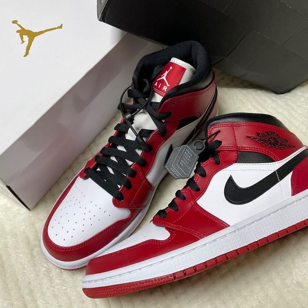 Jordan 1 Mid Chicago 2020 착용 스타일