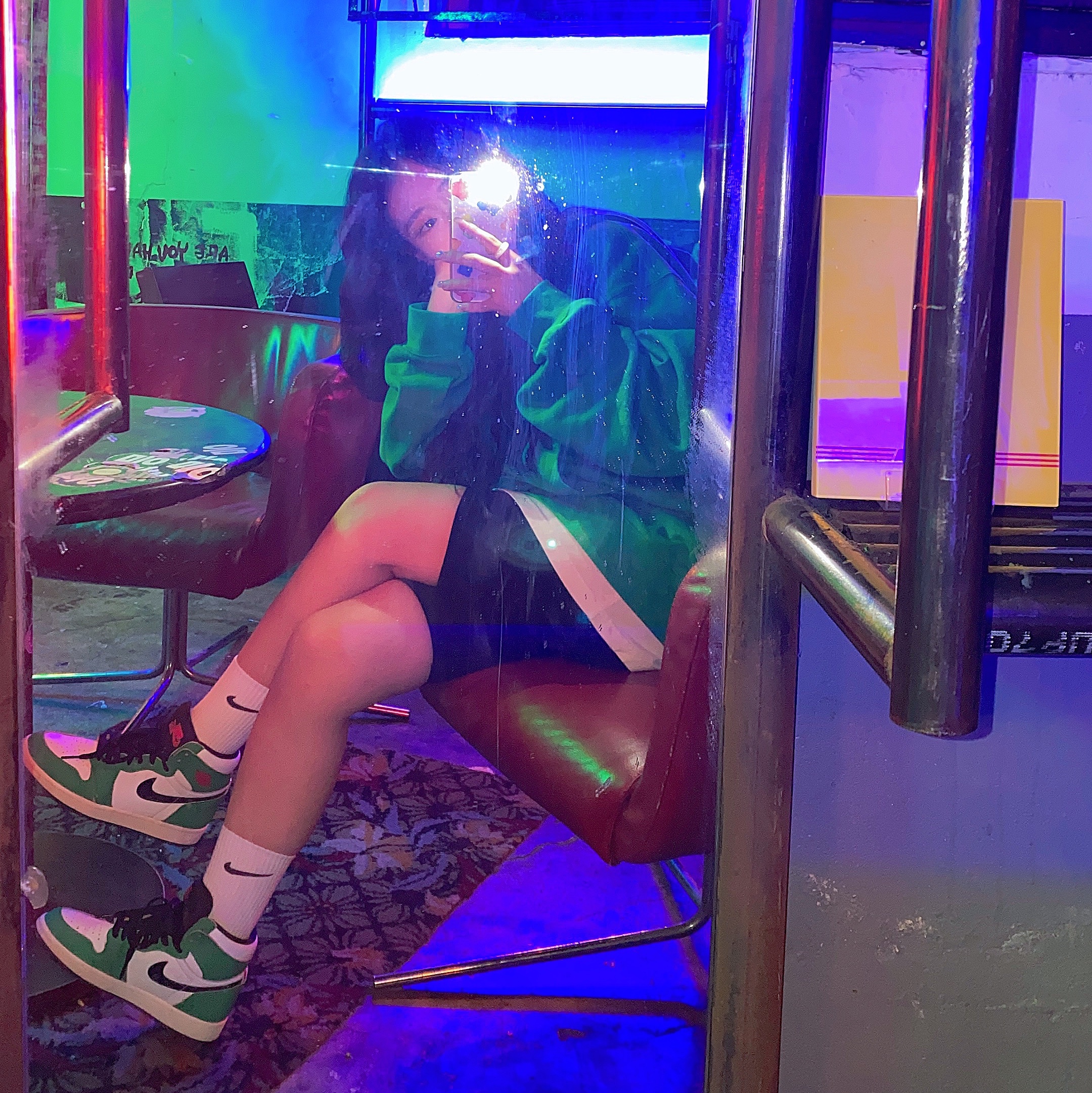 (W) Jordan 1 Retro High OG Lucky Green 착용 스타일 - 2