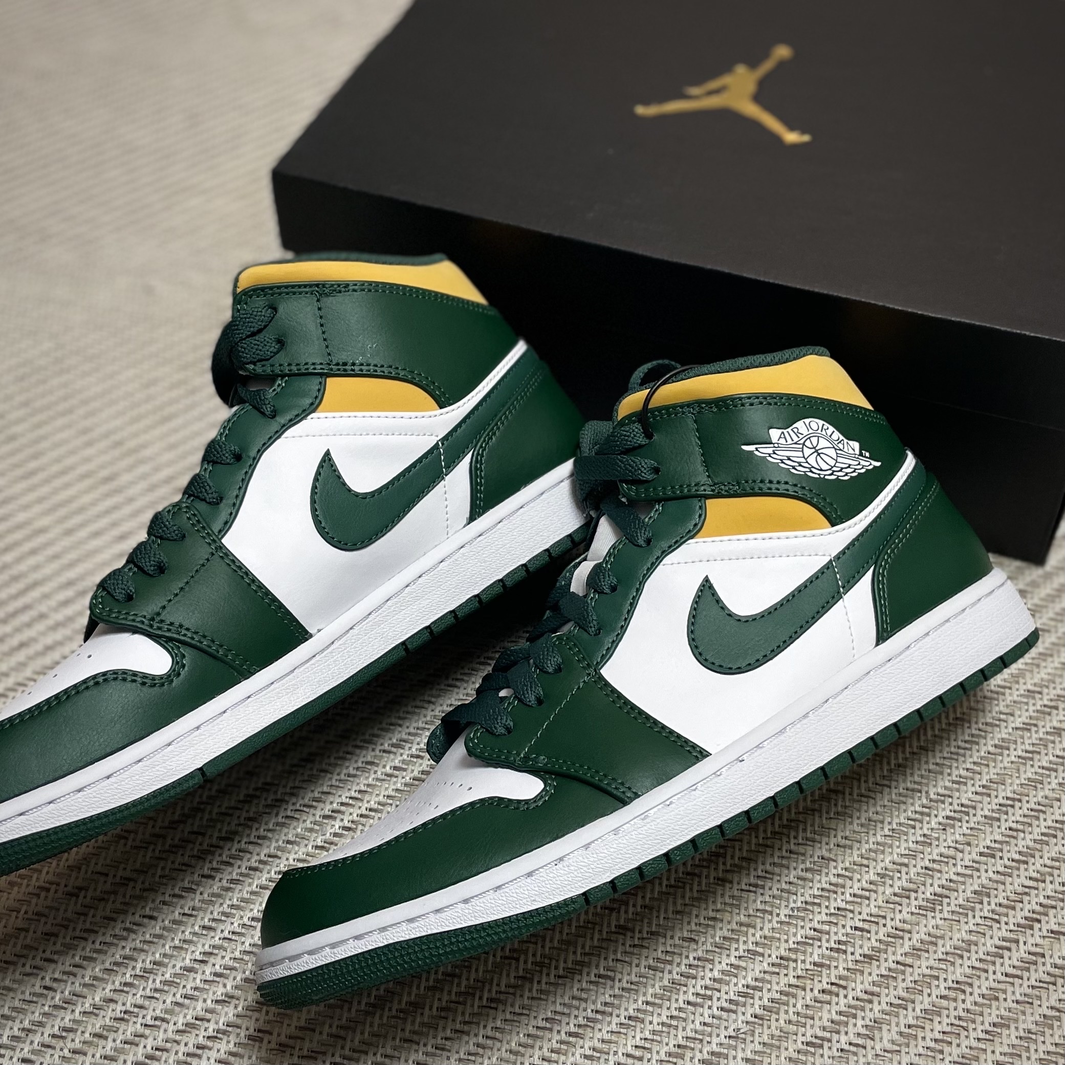 Jordan 1 Mid Sonics 2021 착용 스타일 - 2