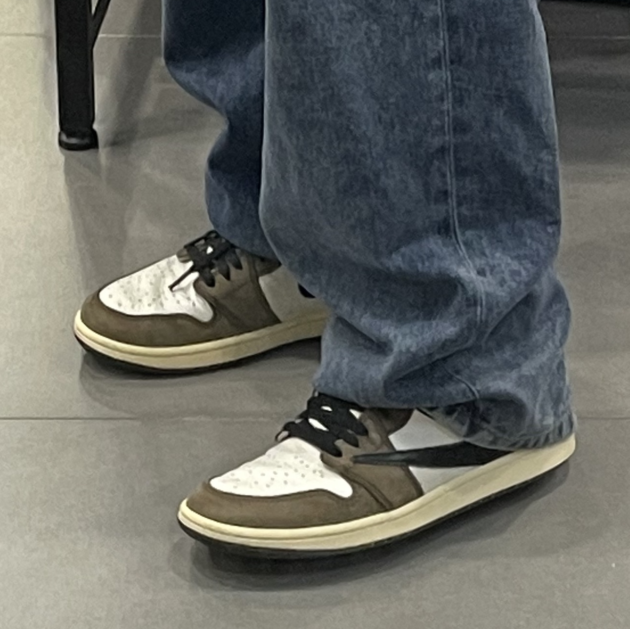 Jordan 1 x Travis Scott Retro High OG SP Mocha 착용 스타일