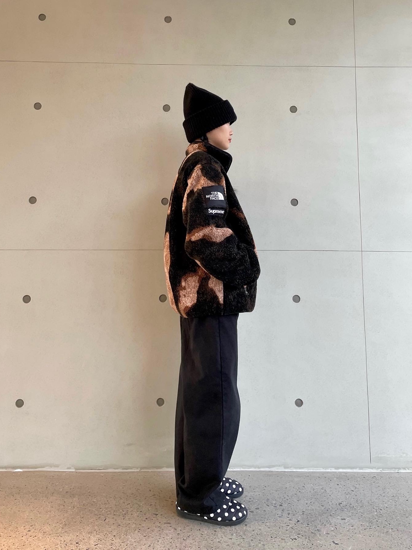 Supreme x The North Face Bleached Denim Print Fleece Jacket Black - 21FW, Ader Error x Zara Beanie Black 착용 스타일 - 2