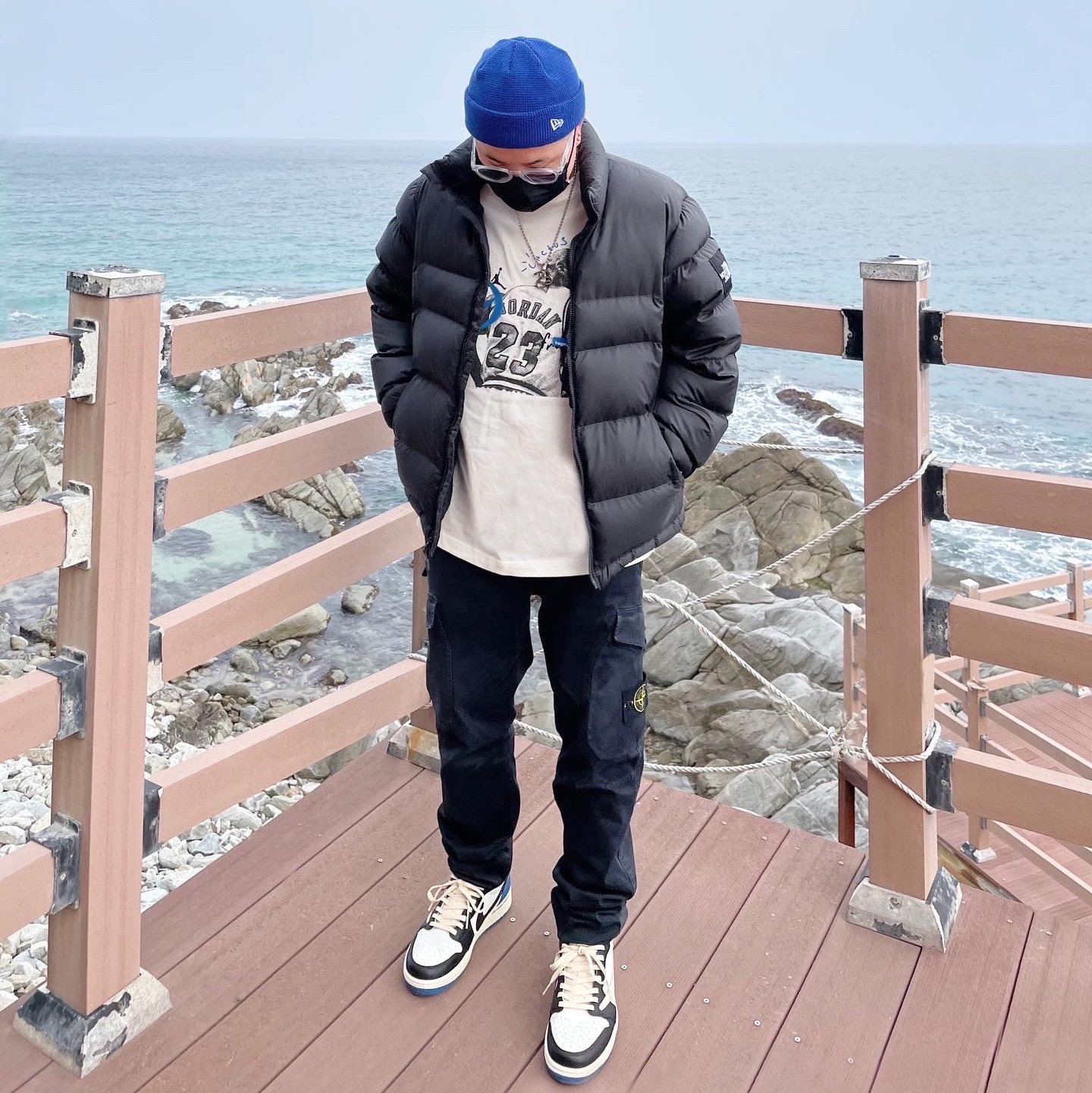 Jordan 1 x Travis Scott x Fragment Retro Low OG SP Military Blue, Jordan x Travis Scott x Fragment T-Shirt Sail (DJ0619-133) 착용 스타일 - 2