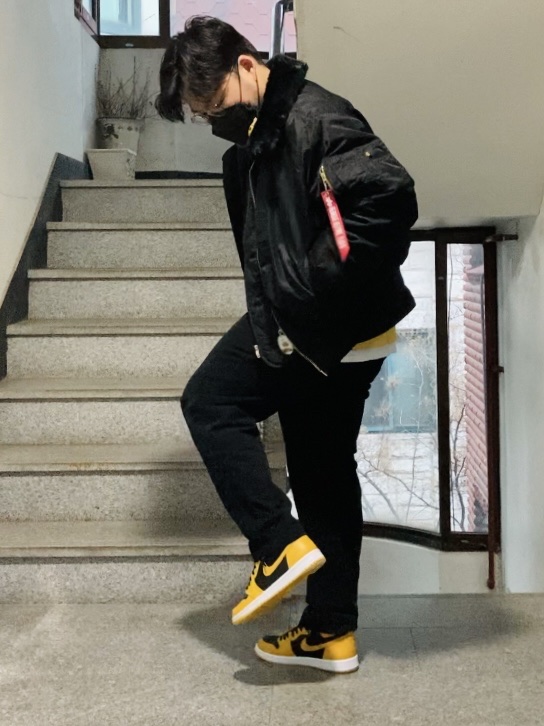 Jordan 1 Retro High OG Pollen, (GS) Jordan 1 Retro High OG Pollen 착용 스타일 - 2