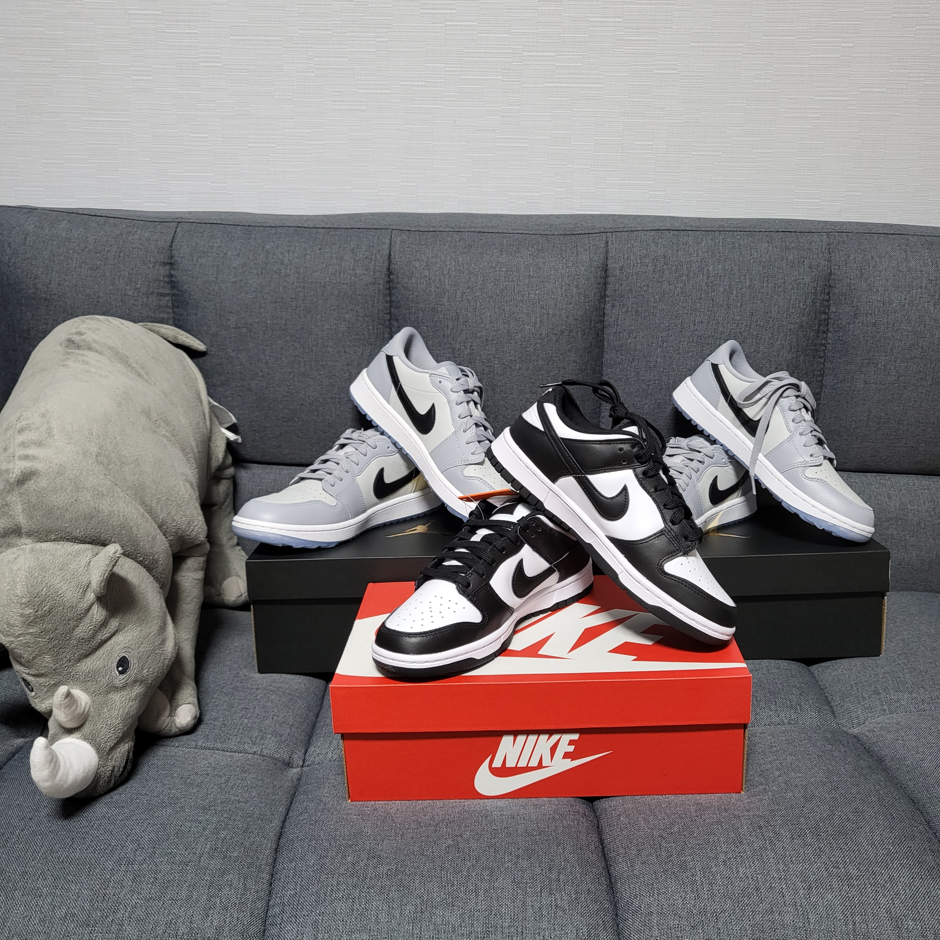 Jordan 1 Low Golf Wolf Grey, (W) Nike Dunk Low Black 착용 스타일