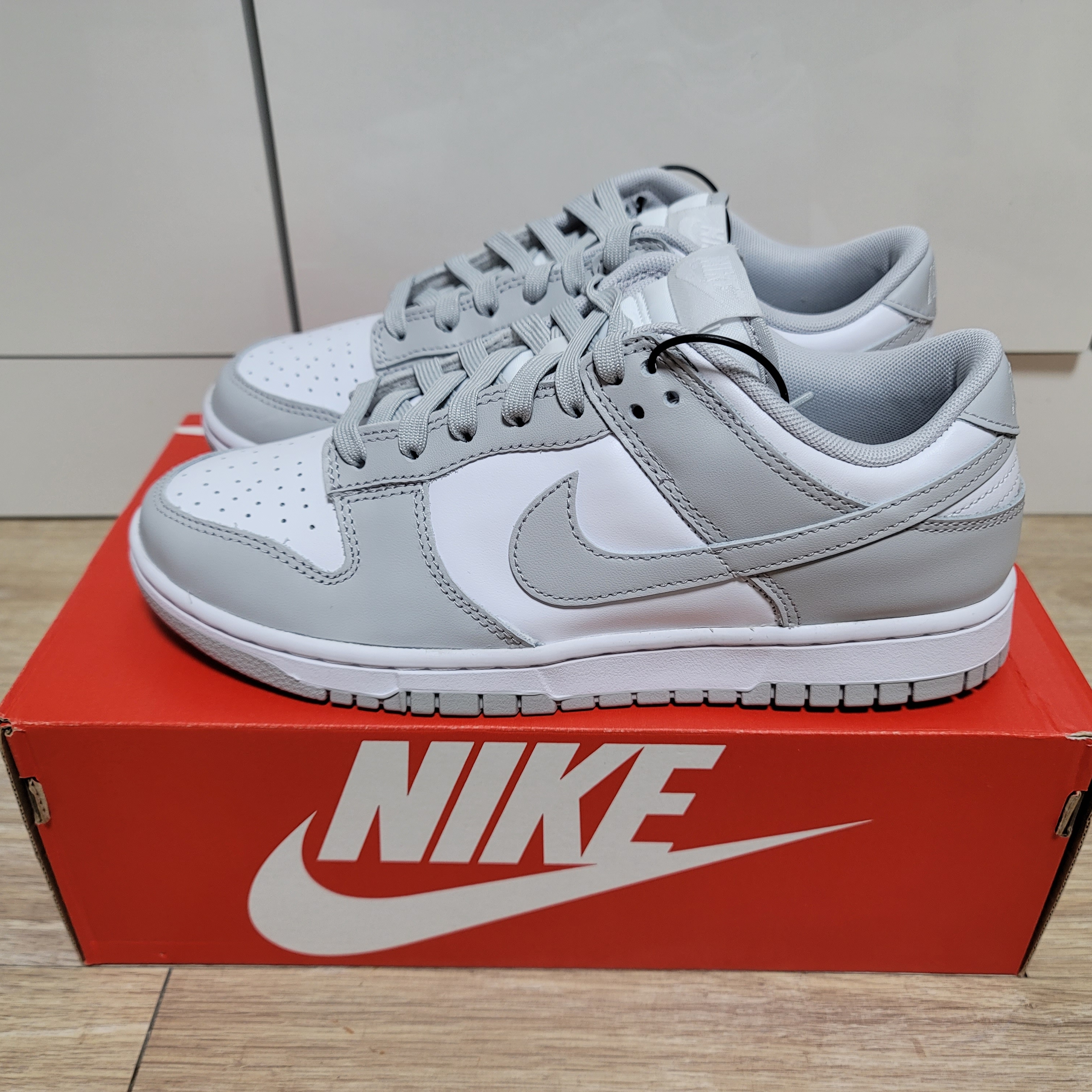 Nike Dunk Low Retro Grey Fog 착용 스타일 - 1