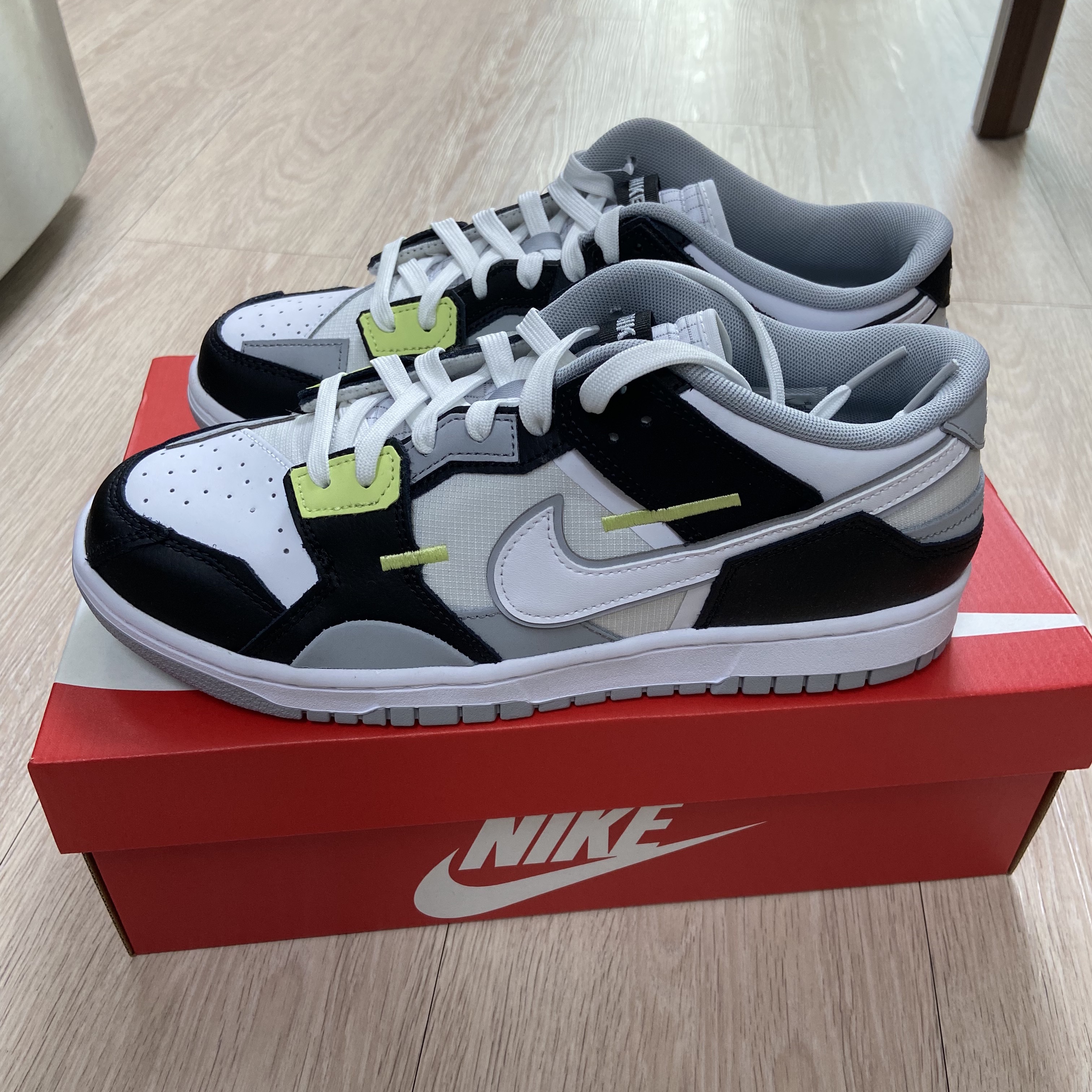 Nike Dunk Scrap Black Lemon Twist 착용 스타일 - 1