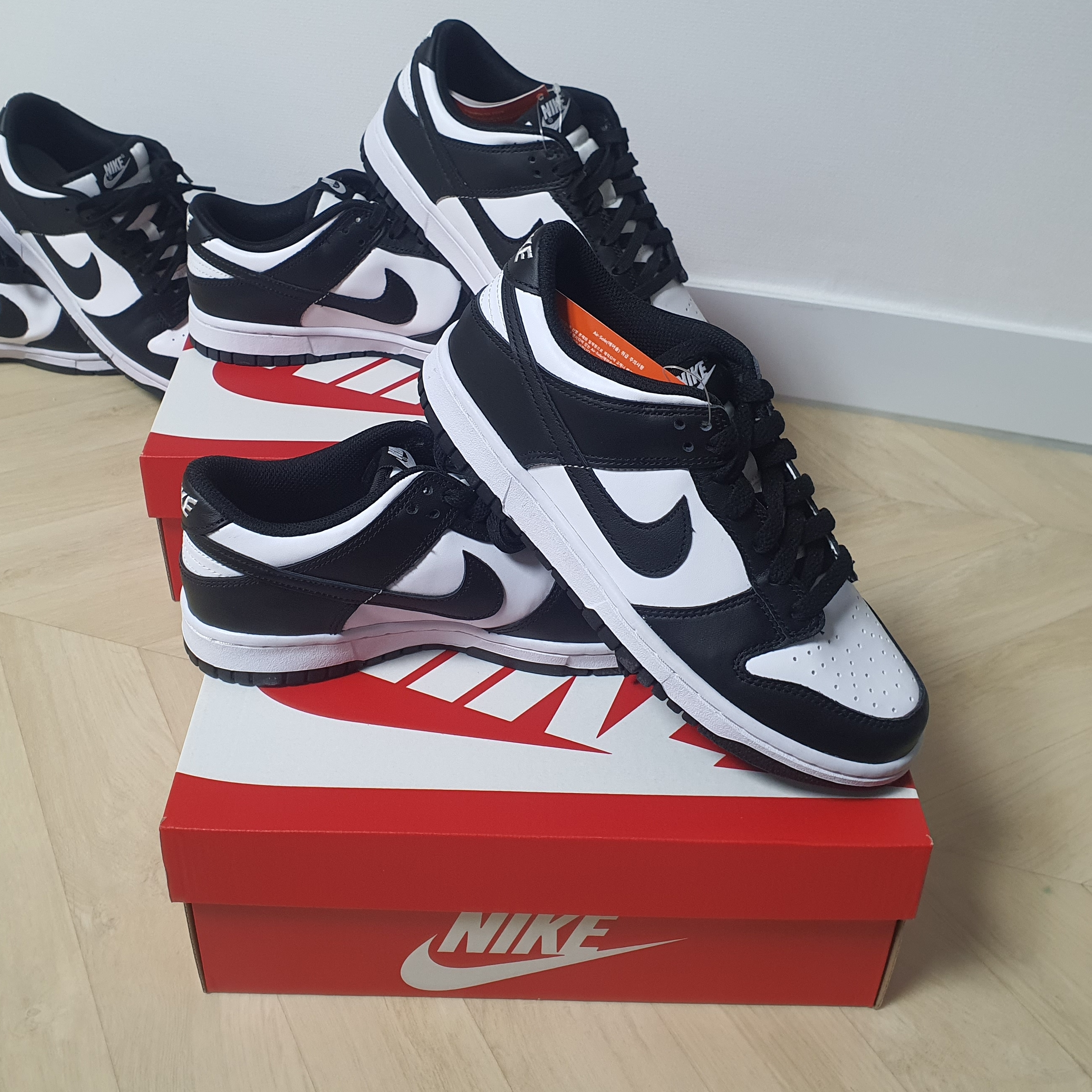 (GS) Nike Dunk Low Black 착용 스타일