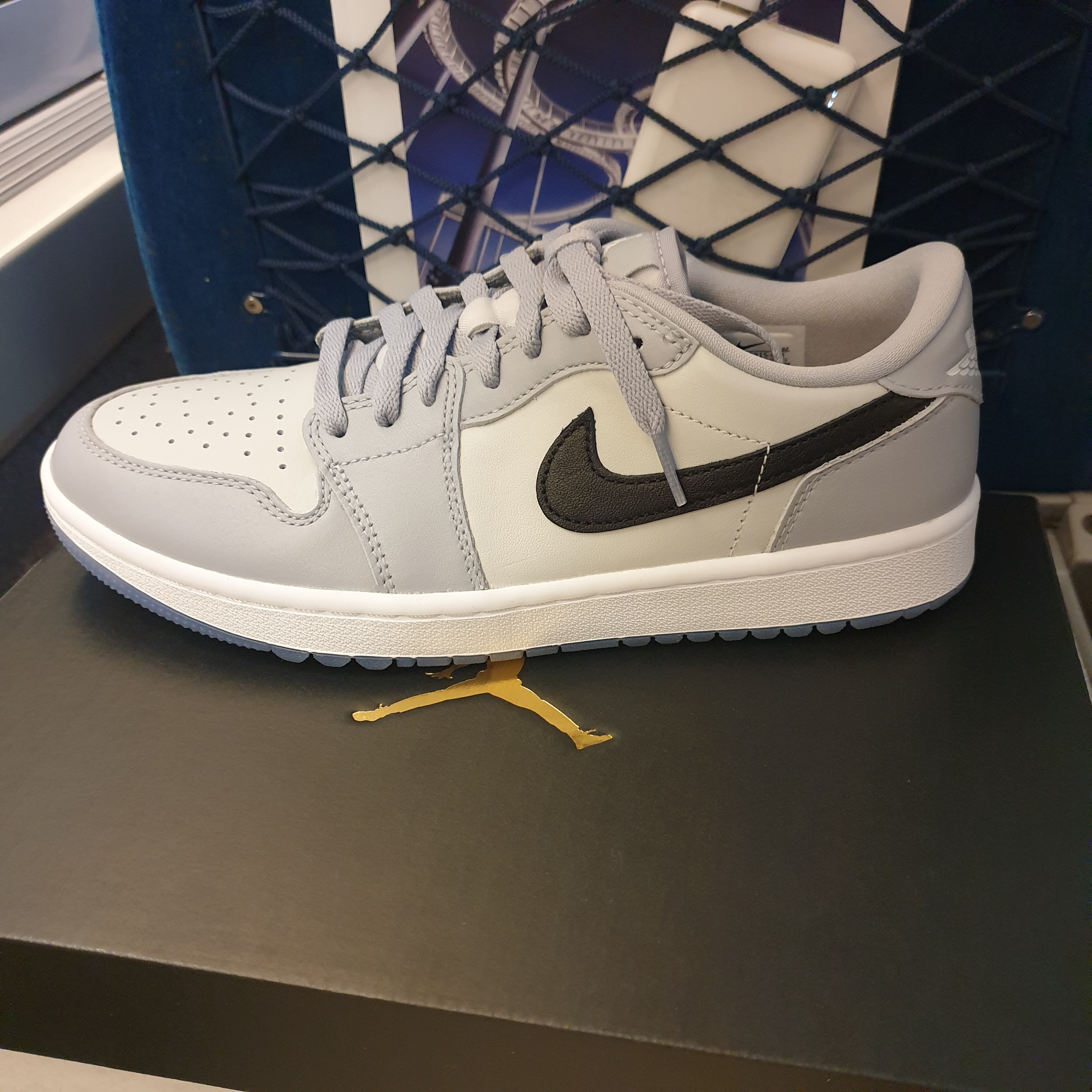 Jordan 1 Low Golf Wolf Grey 착용 스타일 - 1