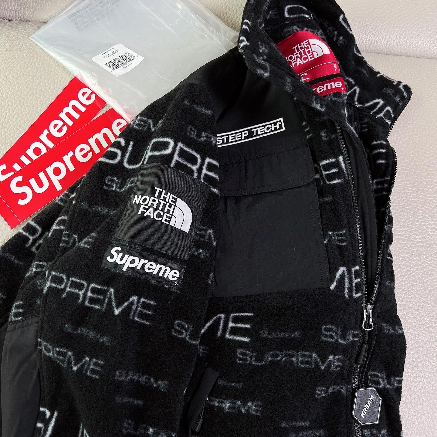 Supreme x The North Face Steep Tech Fleece Jacket Black - 21FW 착용 스타일 - 1