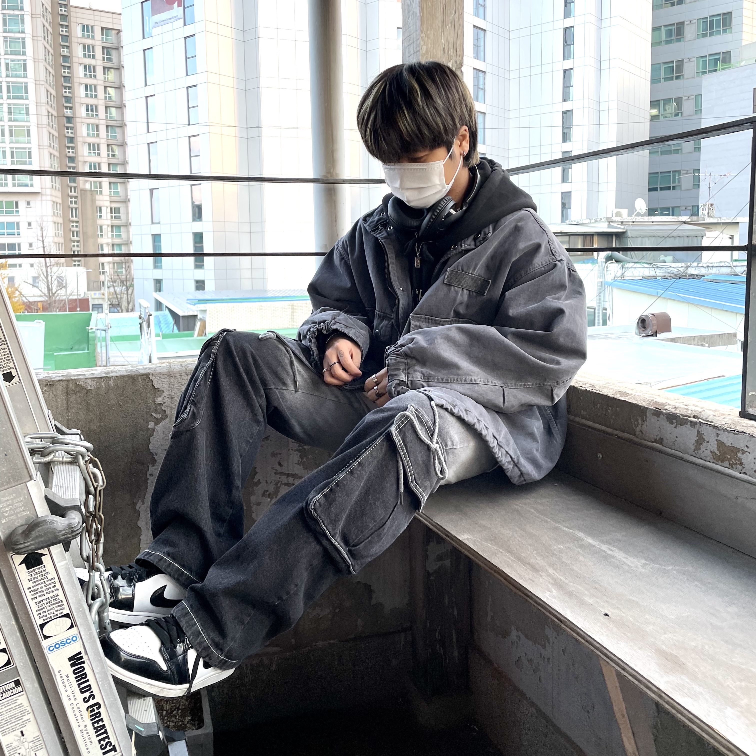 Jordan 1 Mid SE ASW Black 착용 스타일 - 1