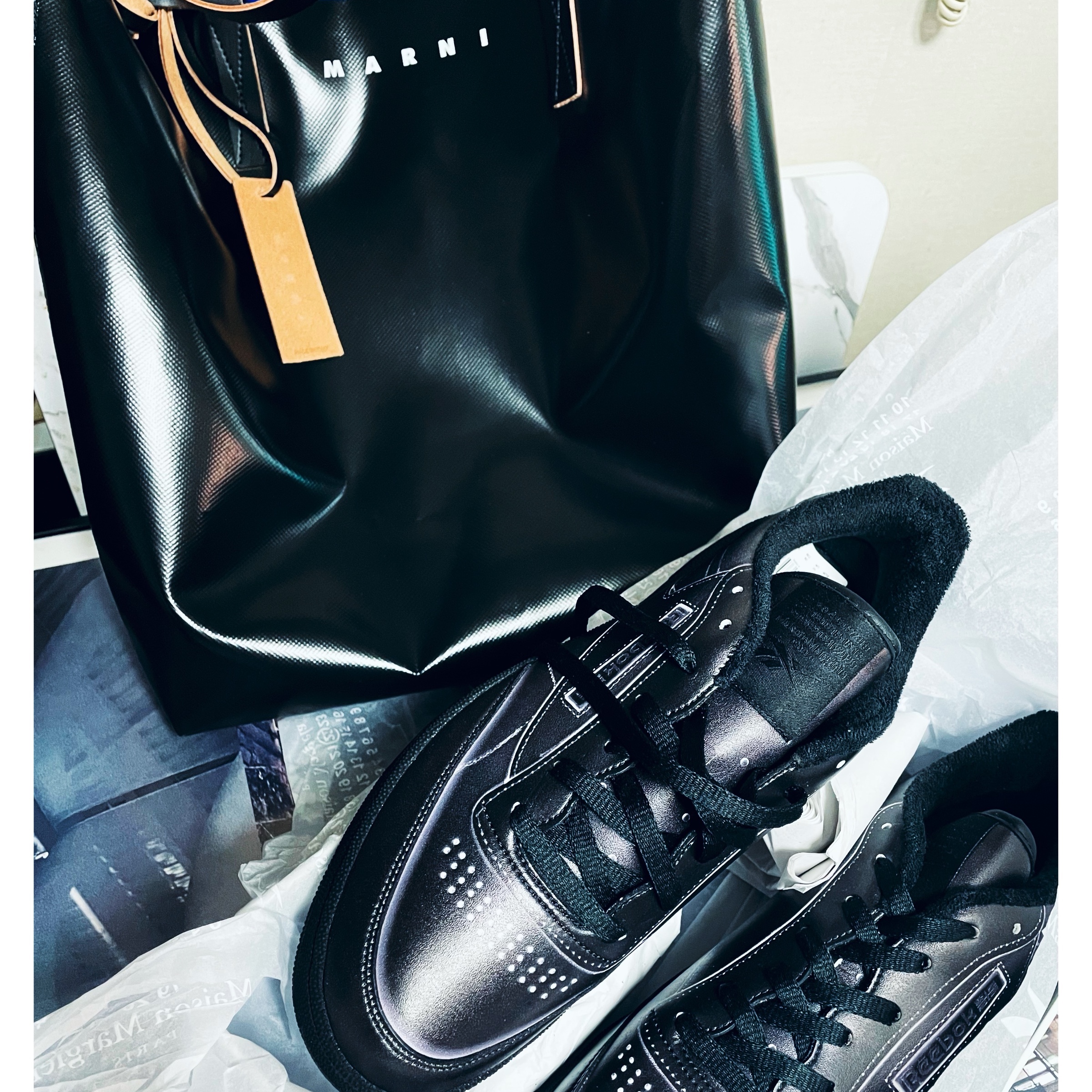 Reebok x Maison Margiela Club C TL Black 착용 스타일 - 1