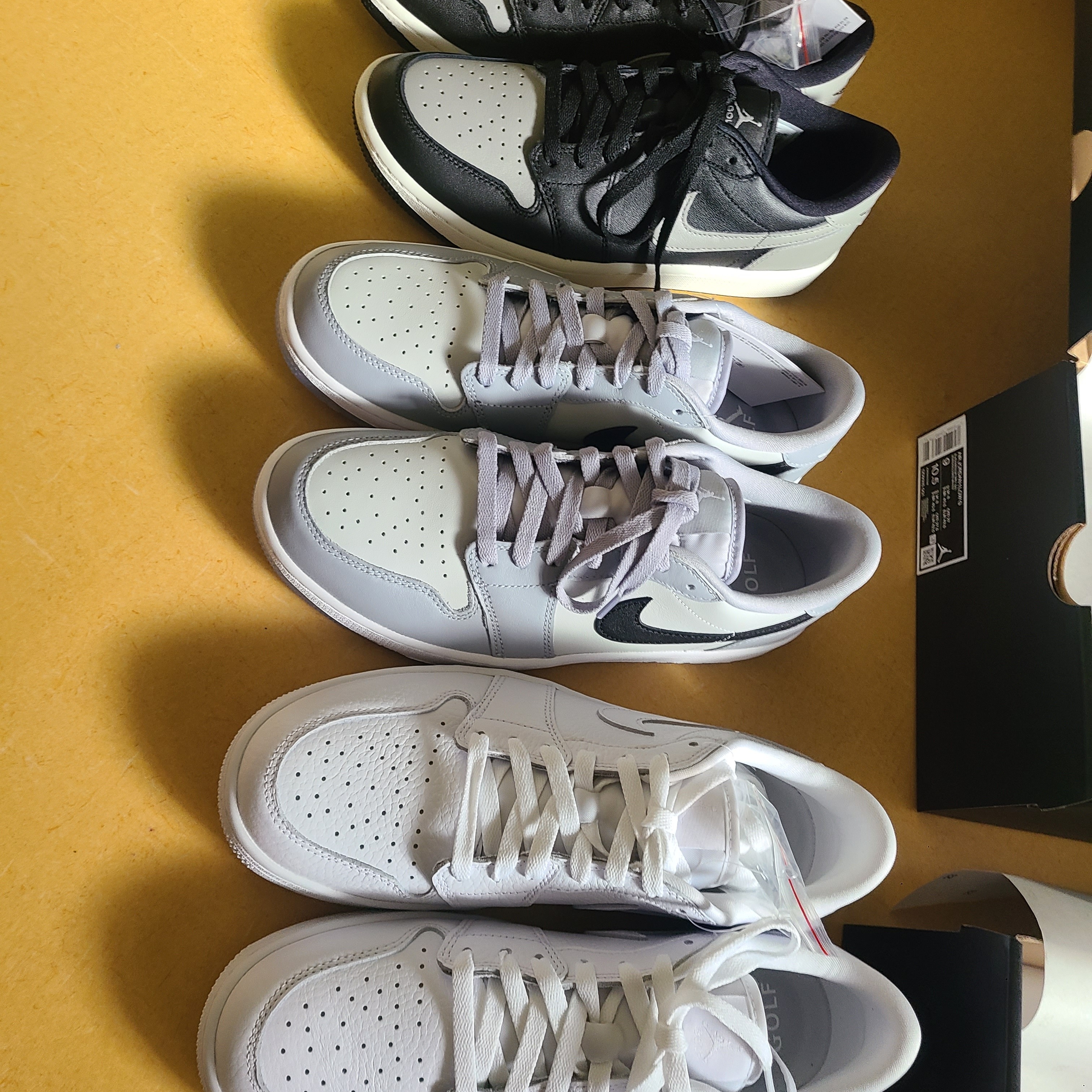 Jordan 1 Low Golf Wolf Grey, Jordan 1 Low Golf Triple White 착용 스타일 - 2