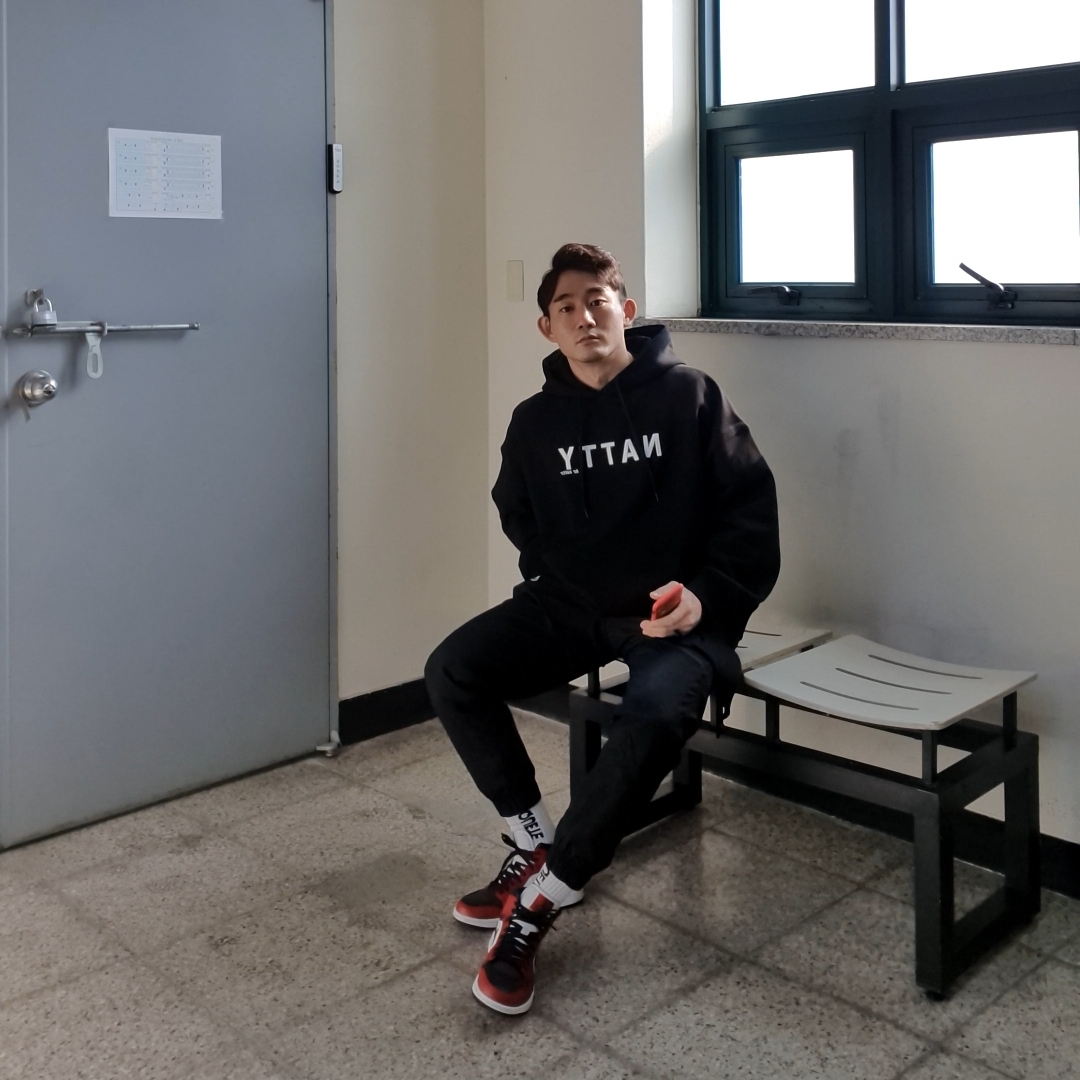 Jordan 1 Mid Chicago Black Toe 착용 스타일